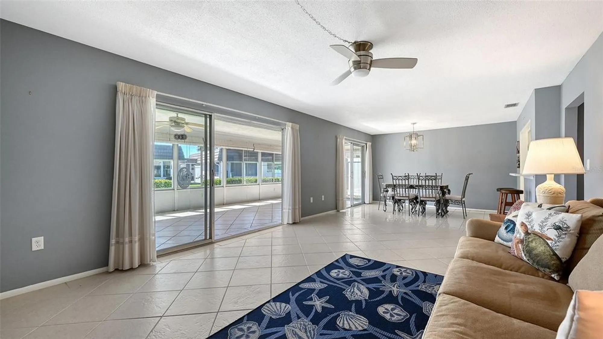 Property Slideshow image 8 of 47 | 5474 riverbluff cir v35, Sarasota, FL, 34231