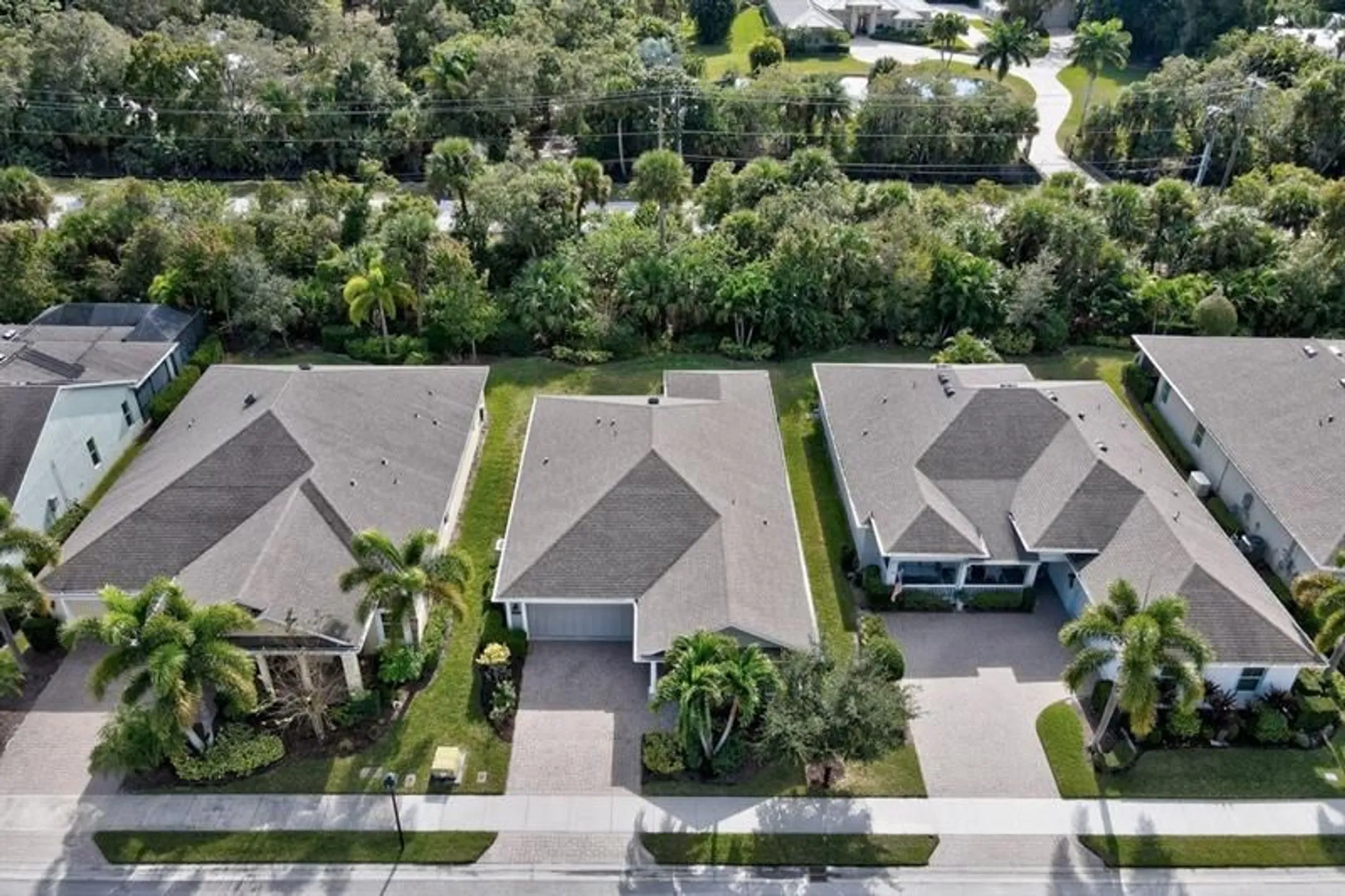 Property Slideshow image 35 of 47 | 5949 buttonwood sq, Vero Beach, FL, 32966