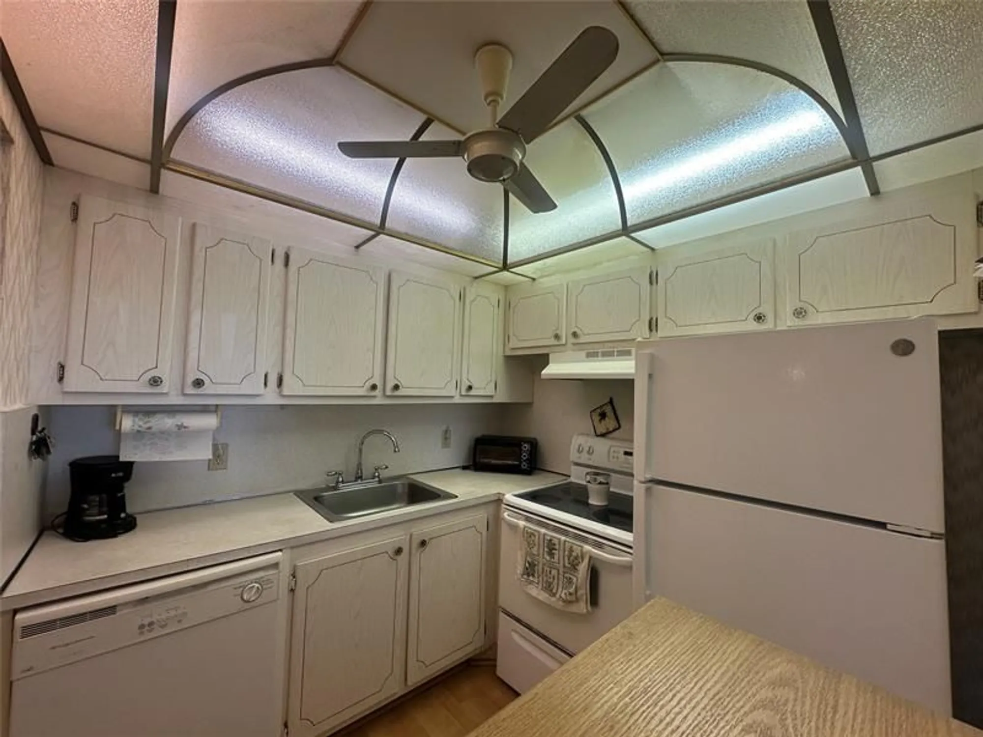 Property Slideshow image 10 of 53 | 263 farnham k # 263, Deerfield Beach, FL, 33442