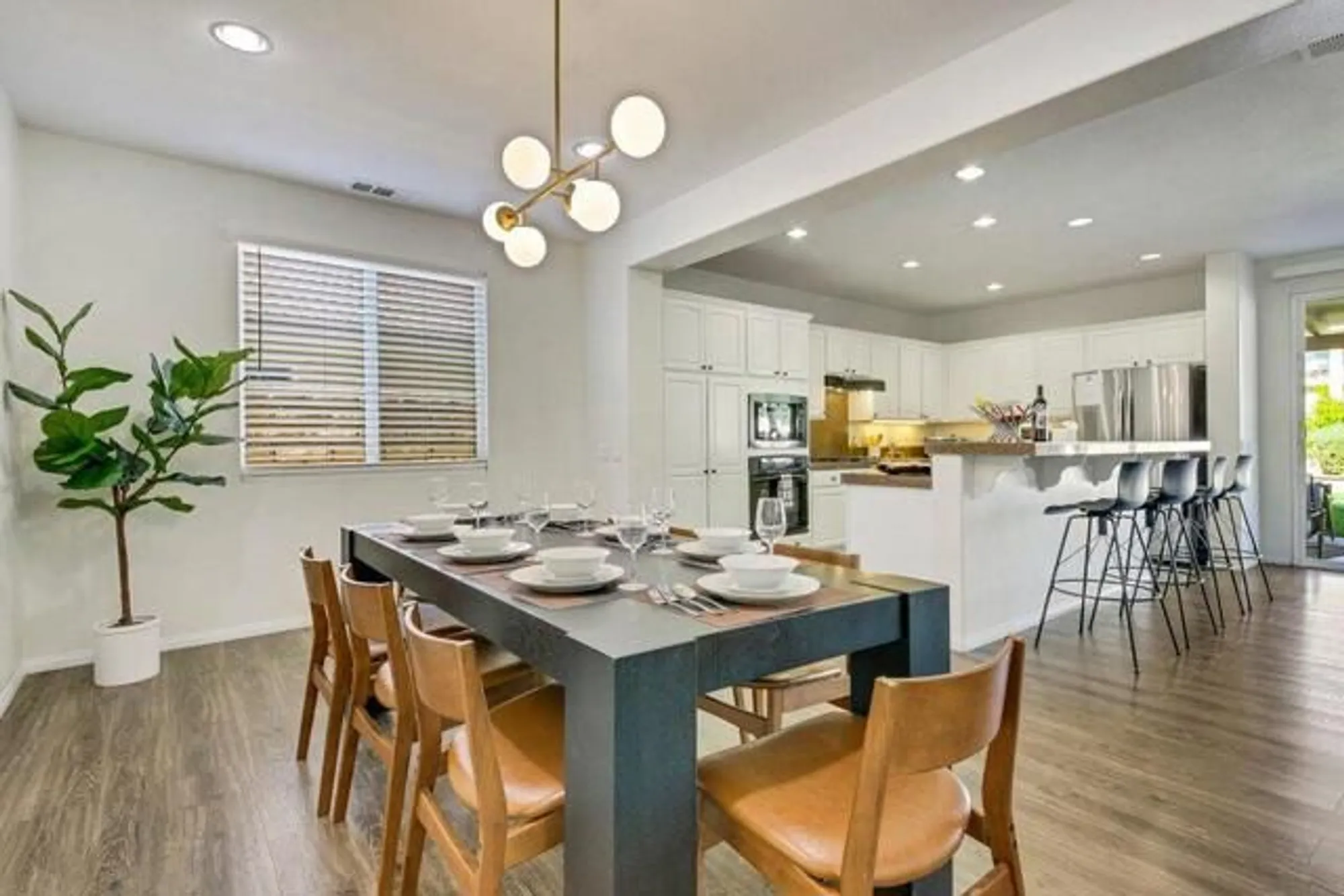 Property Slideshow image 11 of 66 | 84400 onda dr, Indio, CA, 92203