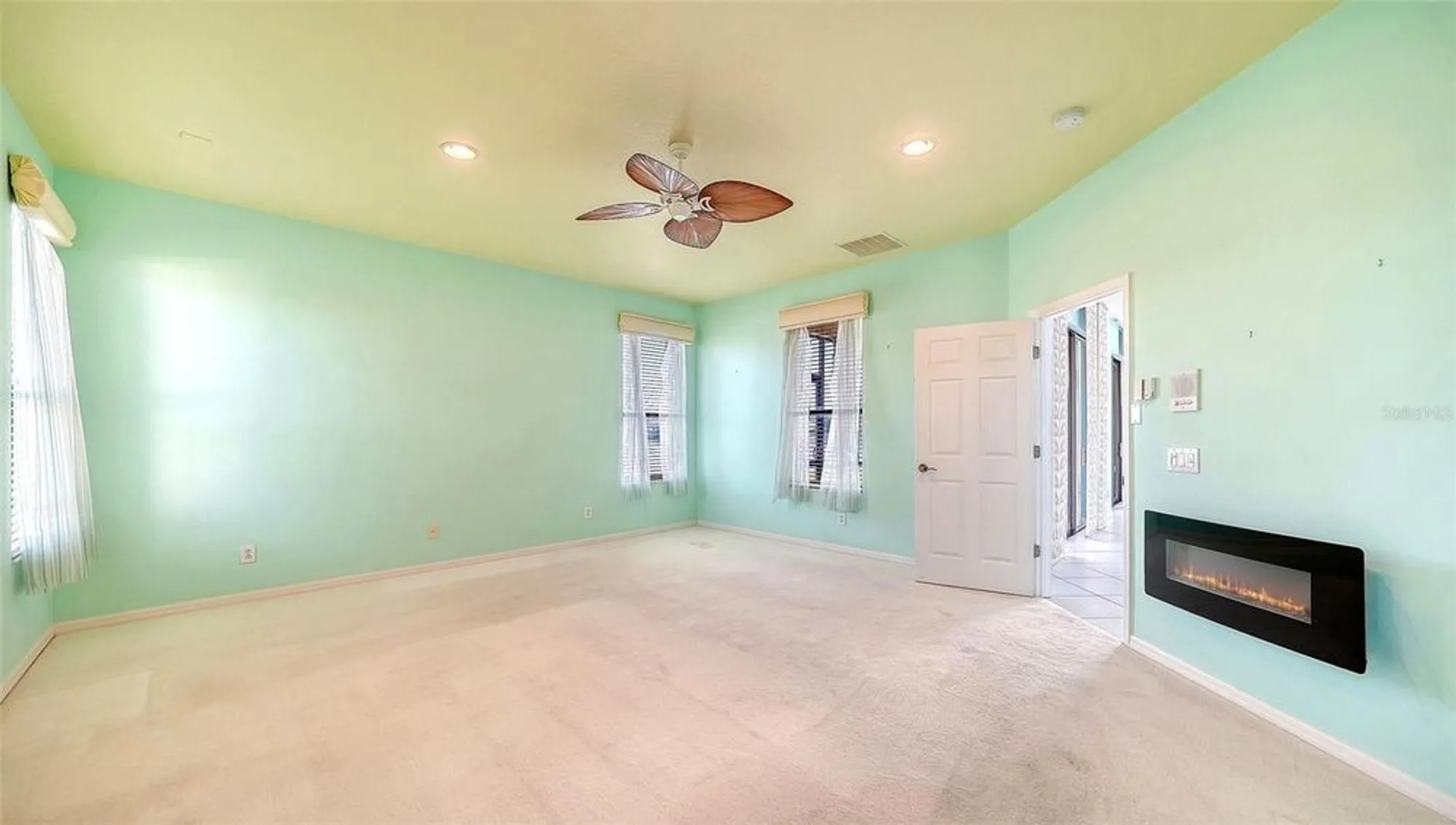 Property Slideshow image 28 of 74 | 4160 mackay falls ter, Sarasota, FL, 34243