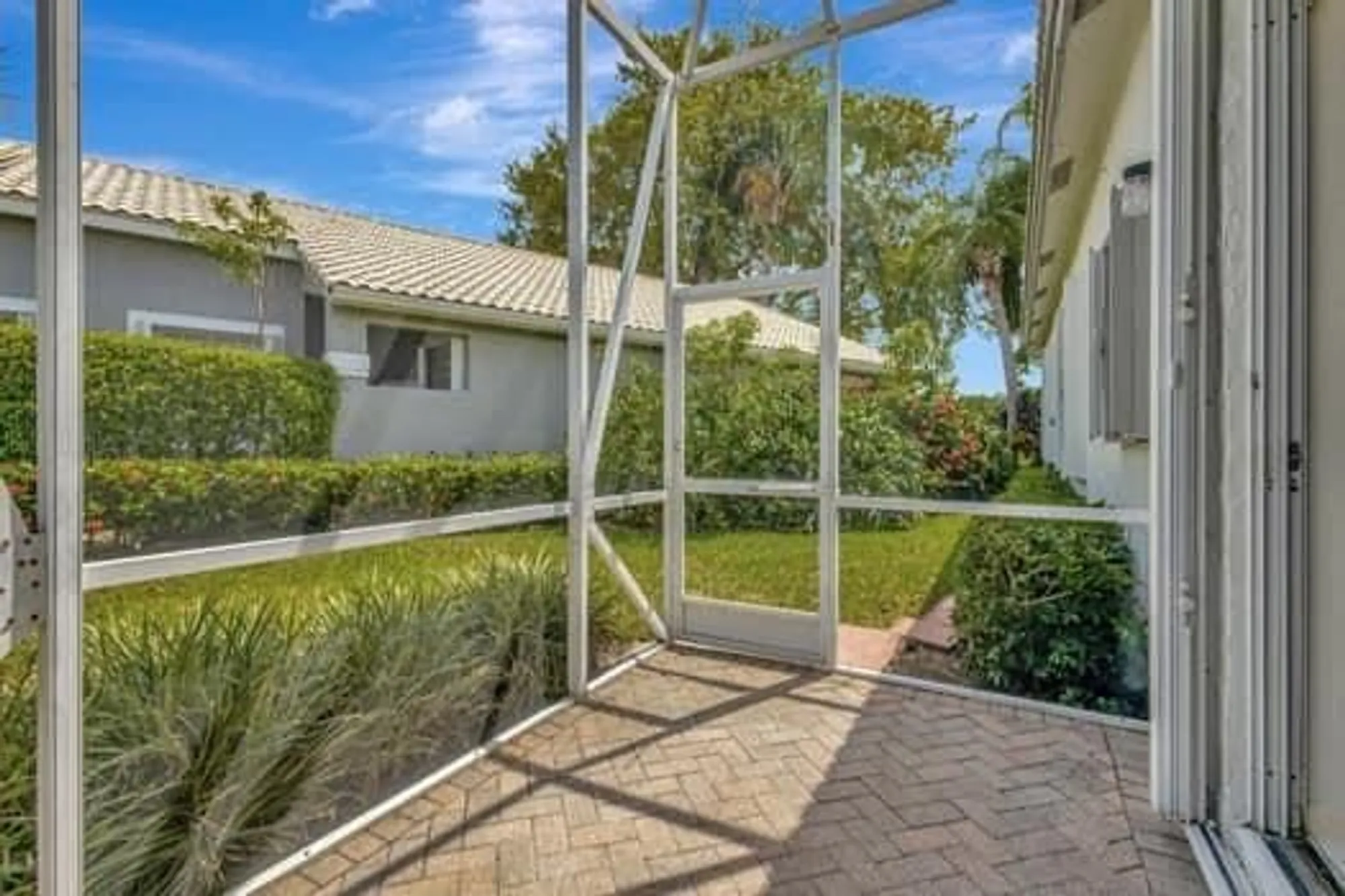 Property Slideshow image 23 of 55 | 11917 fountainside cir, Boynton Beach, FL, 33437