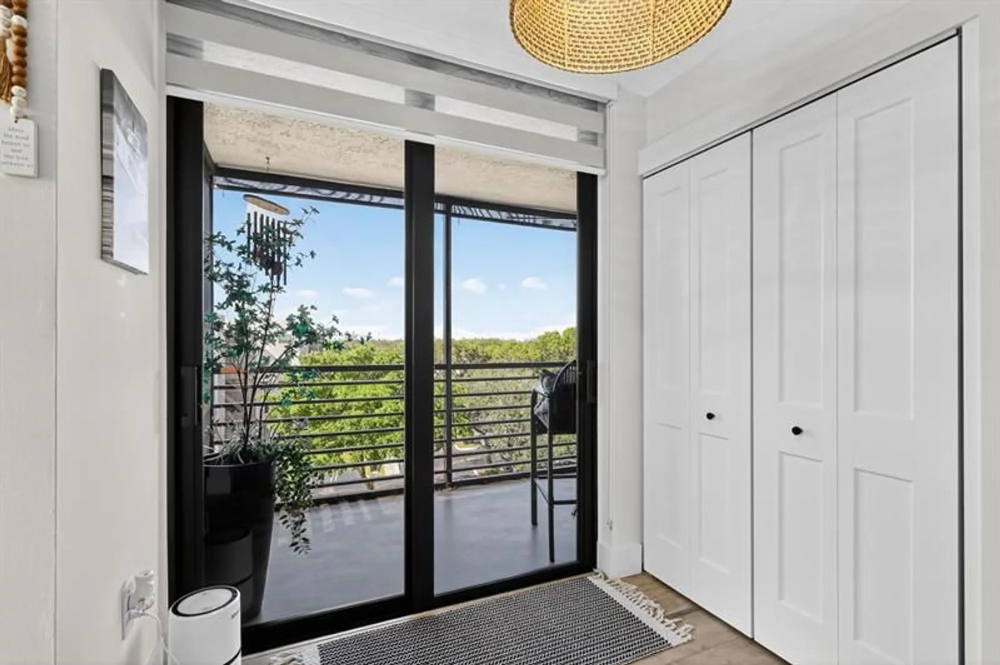 Property Slideshow image 10 of 52 | 1000 colony point cir 501, Pembroke Pines, FL, 33026