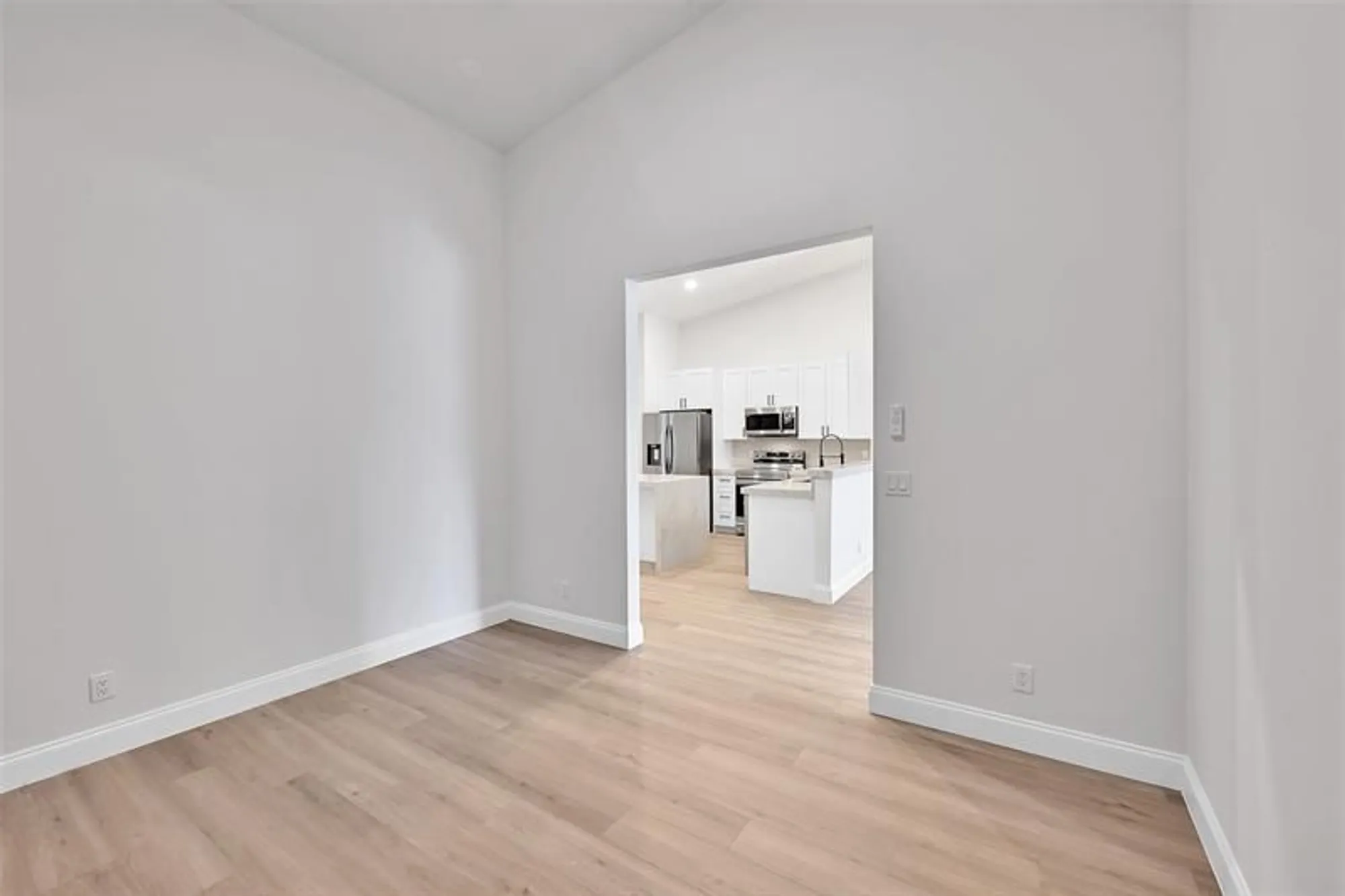 Property Slideshow image 12 of 62 | 8402 logia cir, Boynton Beach, FL, 33472
