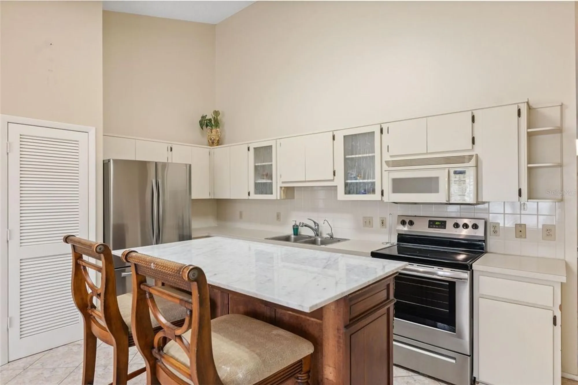 Property Slideshow image 17 of 49 | 2192 swedish dr 26, Clearwater, FL, 33763