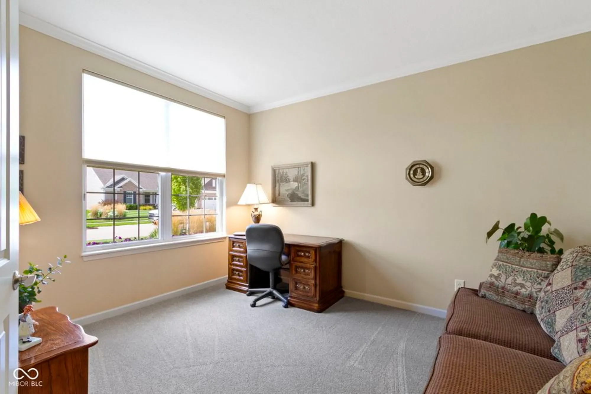 Property Slideshow image 8 of 44 | 16284 loire valley dr, Fishers, IN, 46037