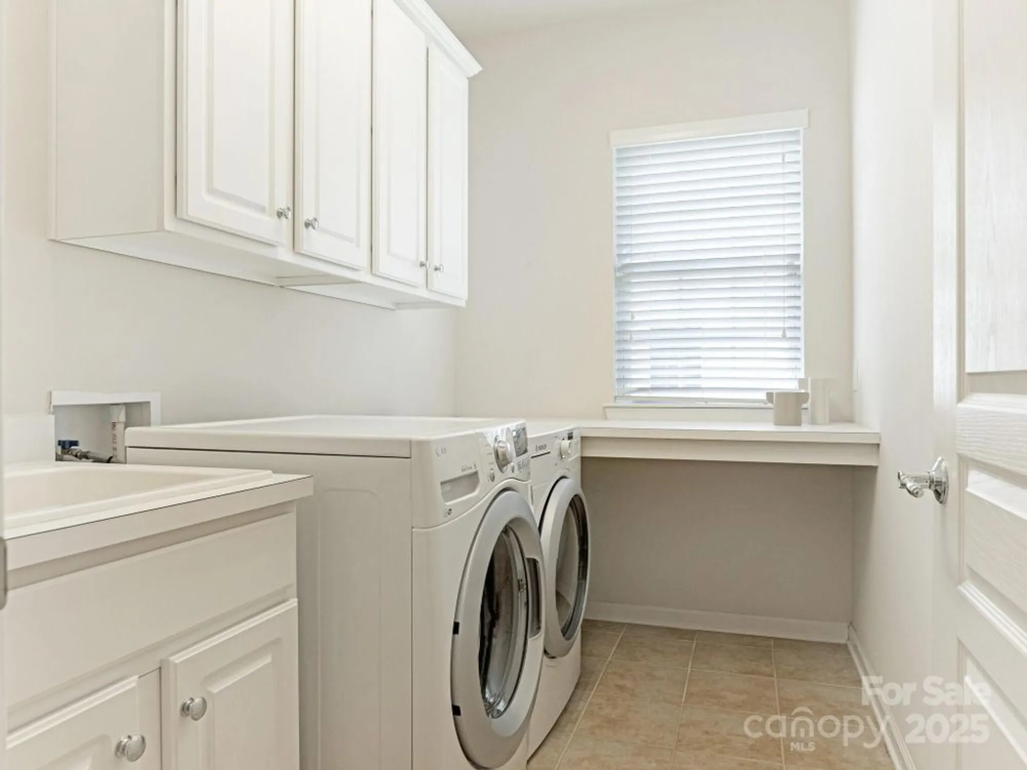 Property Slideshow image 20 of 28 | 7057 shenandoah dr, Fort Mill, SC, 29707