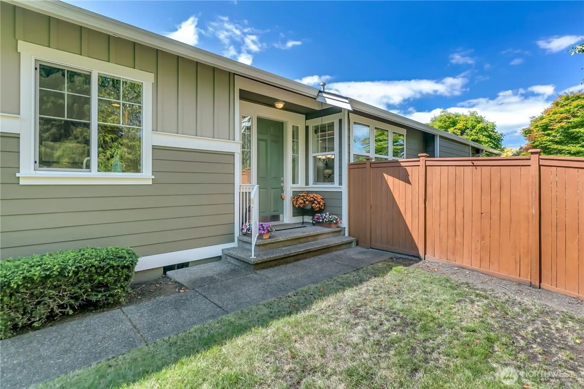 Property Slideshow image 4 of 38 | 4961 spokane st, Lacey, WA, 98516