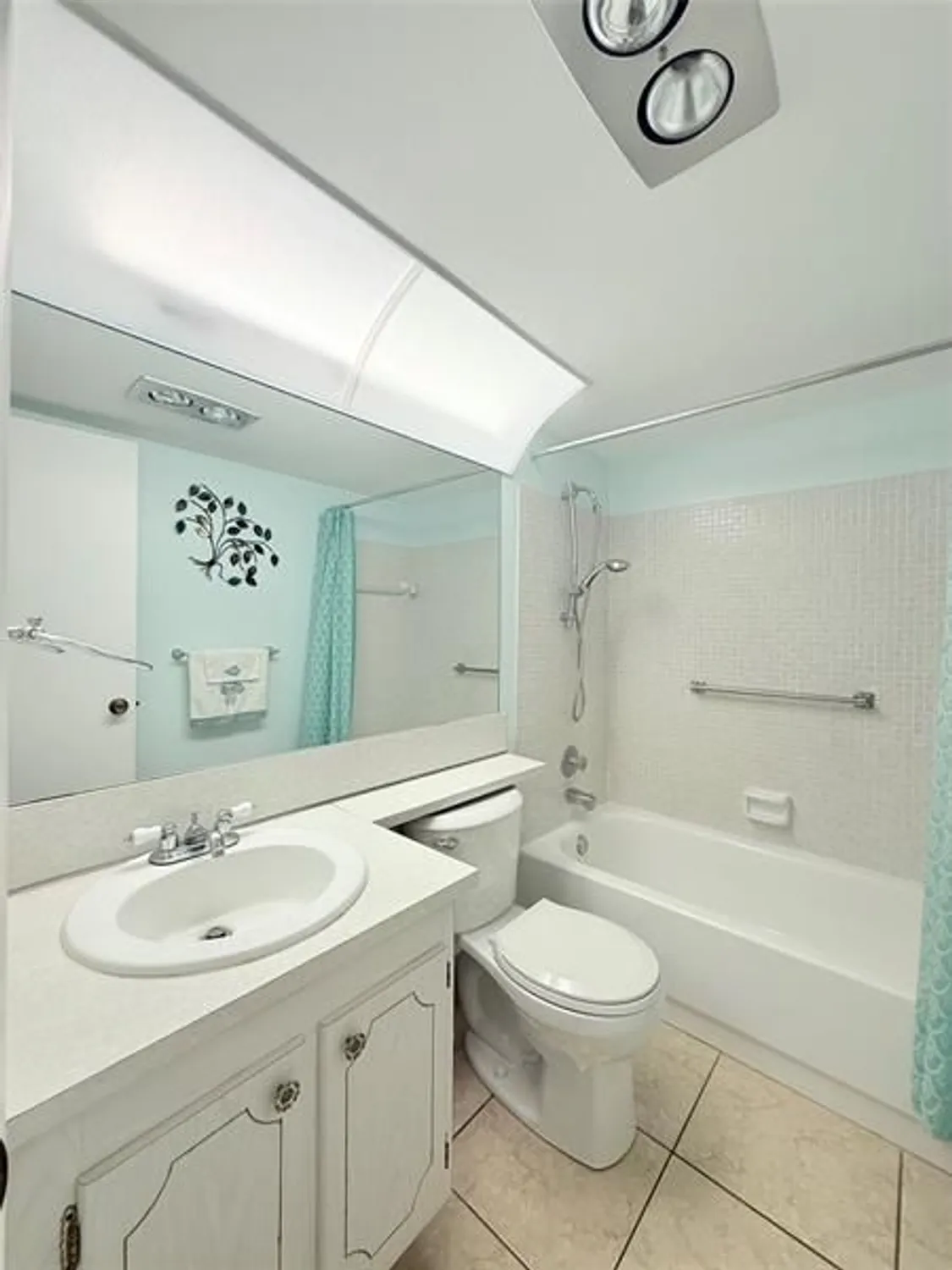 Property Slideshow image 18 of 45 | 15 markham a # 15, Deerfield Beach, FL, 33442
