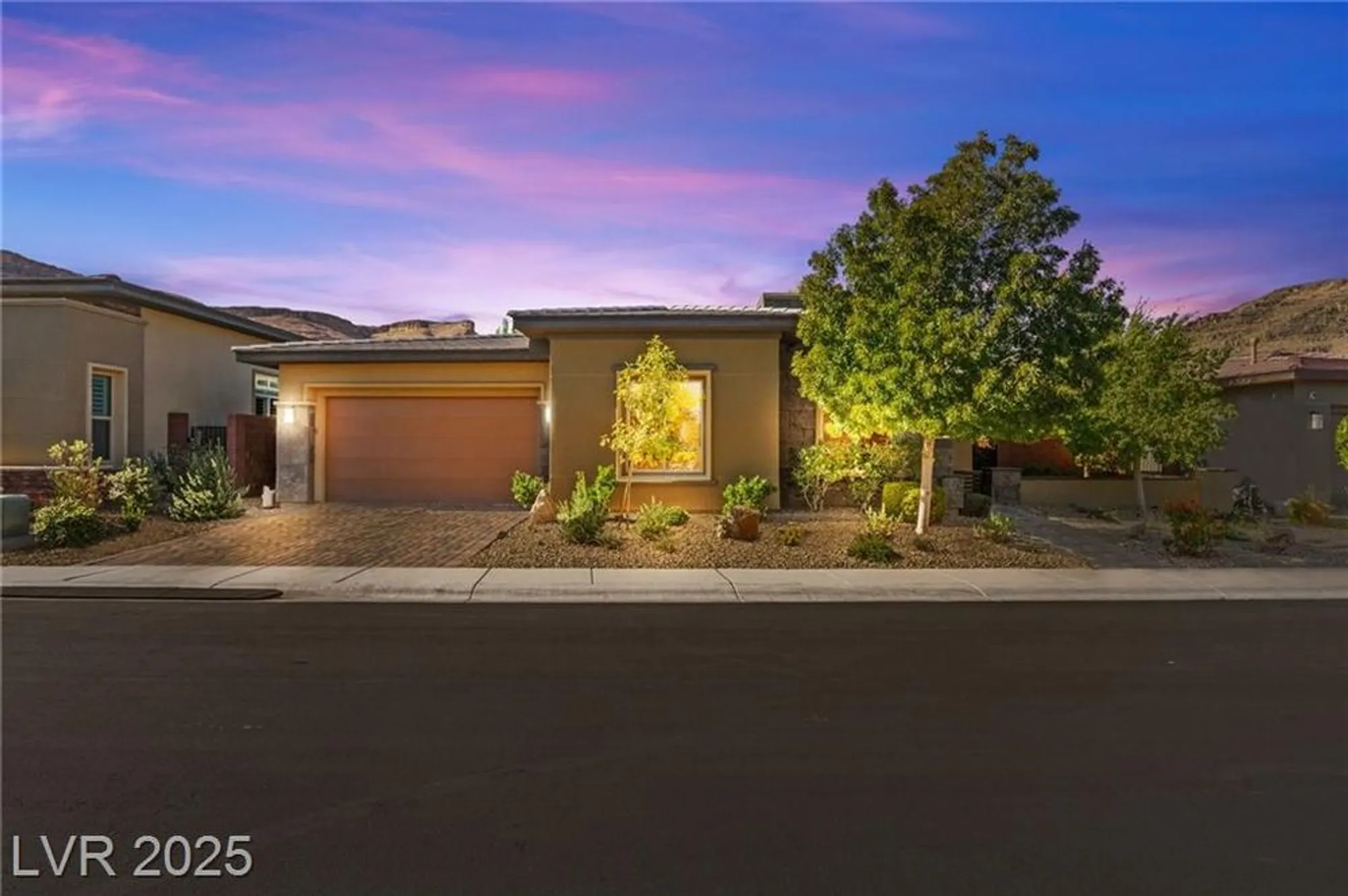Property Slideshow image 1 of 55 | 6810 silver crescent st, Las Vegas, NV, 89148