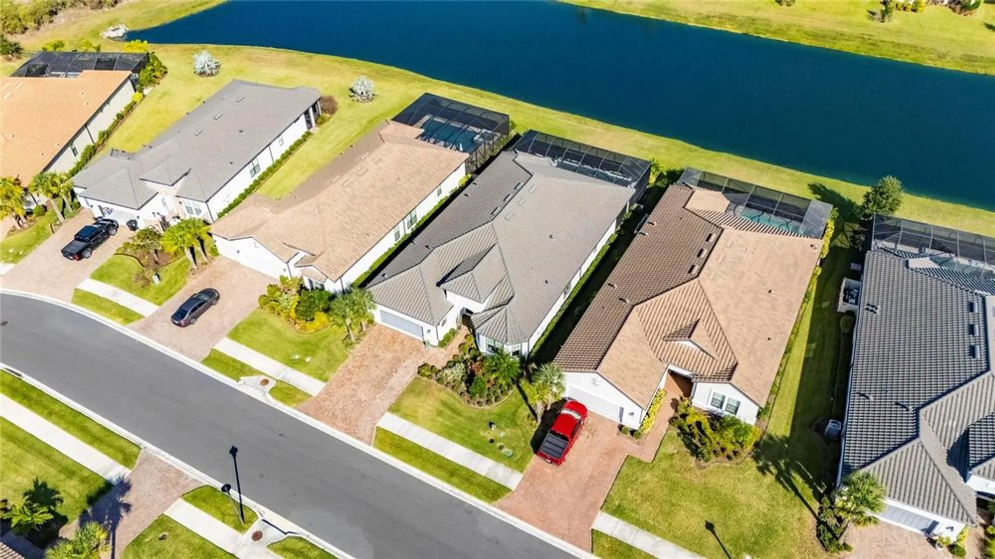 Property Slideshow image 78 of 99 | 11121 egeria dr, Odessa, FL, 33556