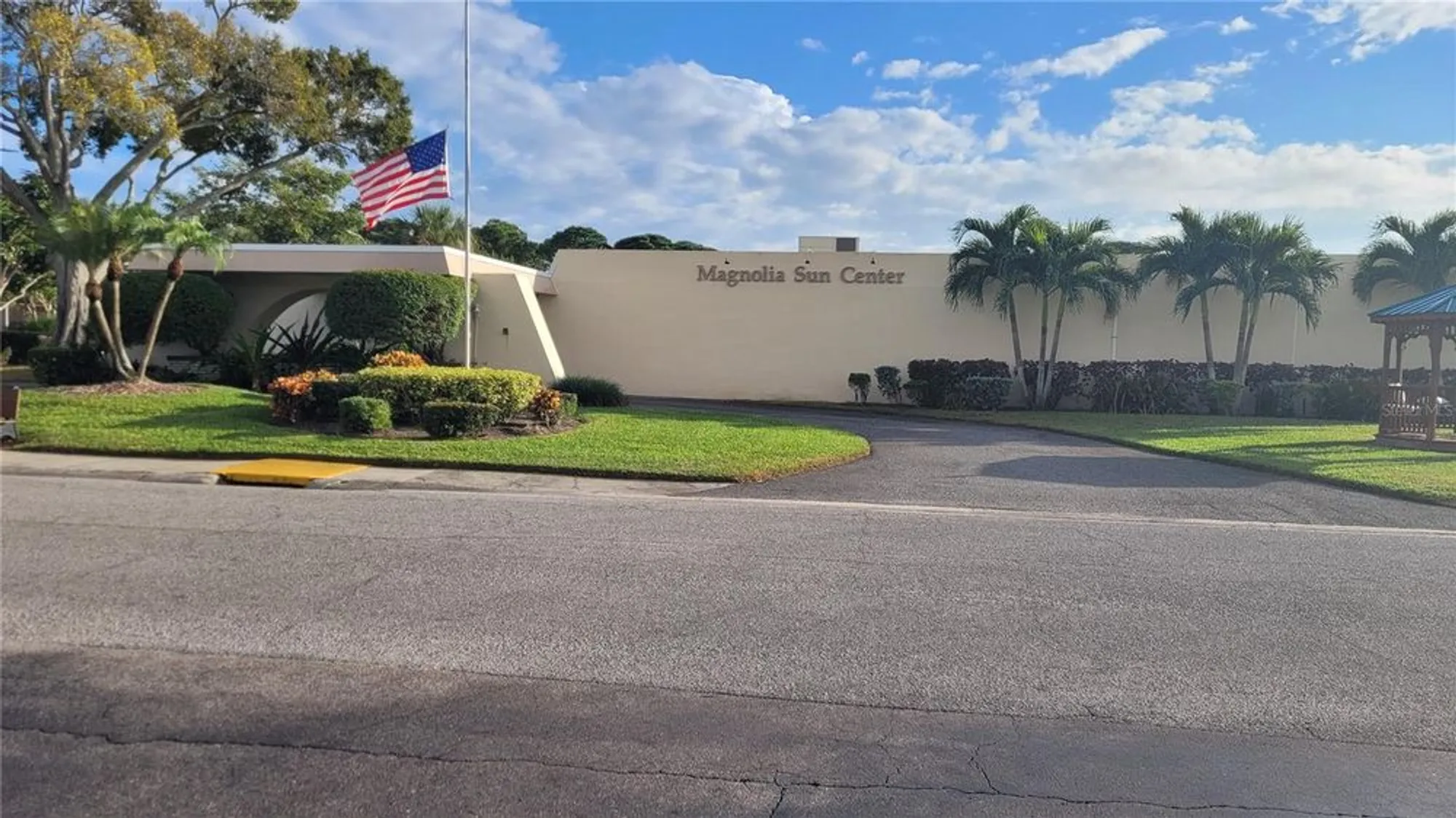 Property Slideshow image 15 of 22 | 5969 terrace park dr n unit 305, St Petersburg, FL, 33709