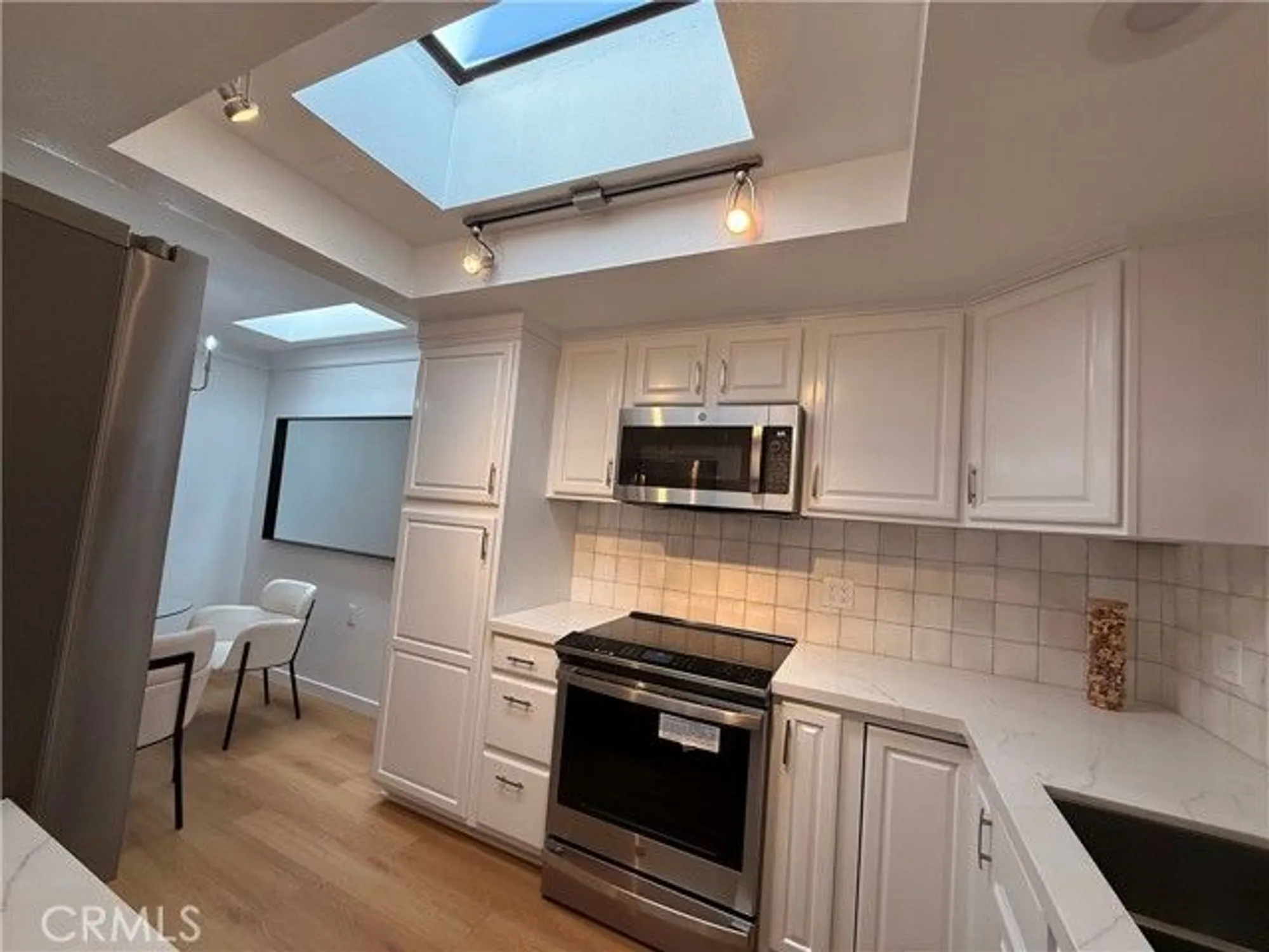 Property Slideshow image 14 of 39 | 1921 saint john rd apt 35c, Seal Beach, CA, 90740