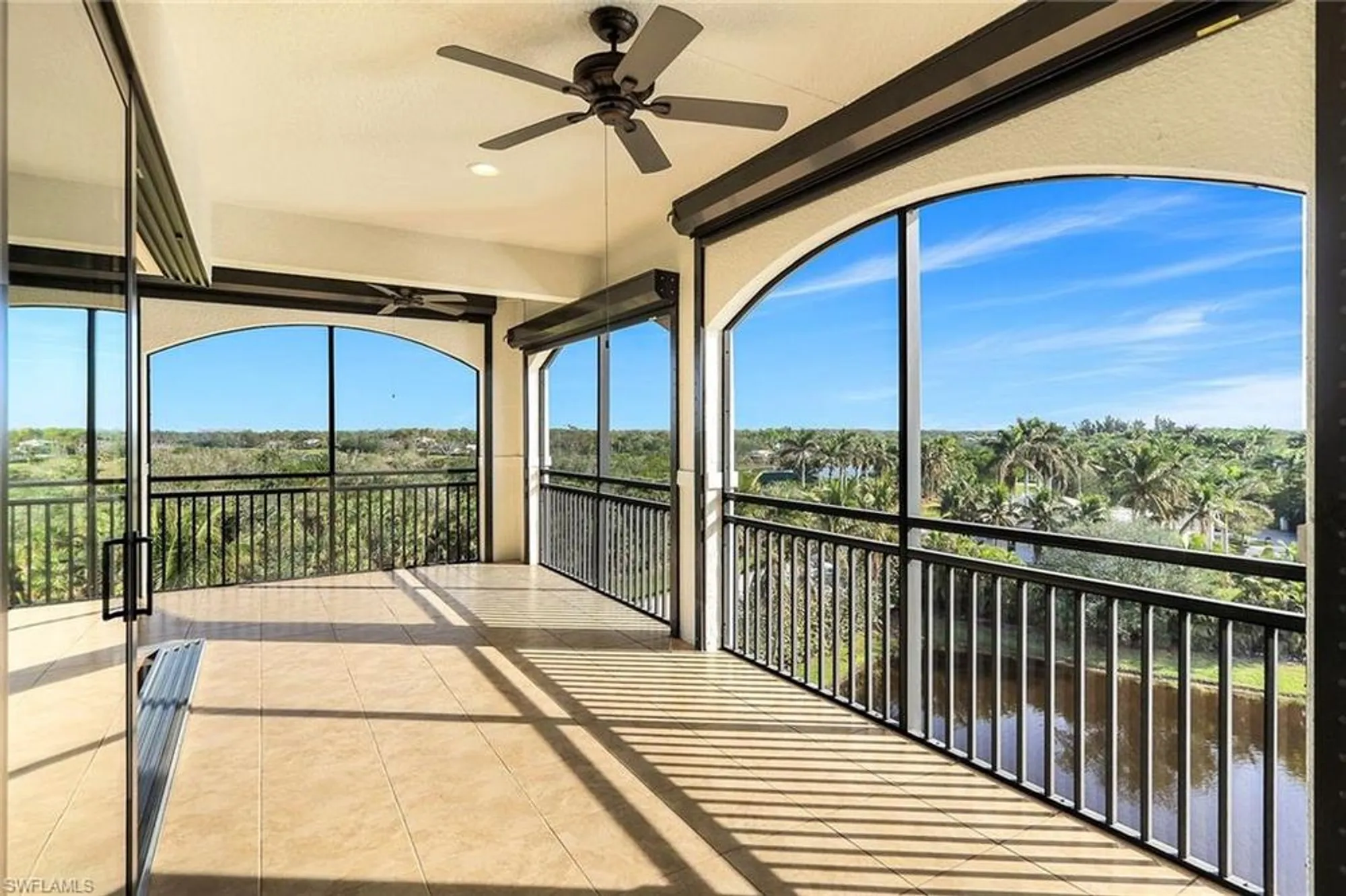 Property Slideshow image 33 of 49 | 4780 via del corso ln 402, Bonita Springs, FL, 34134