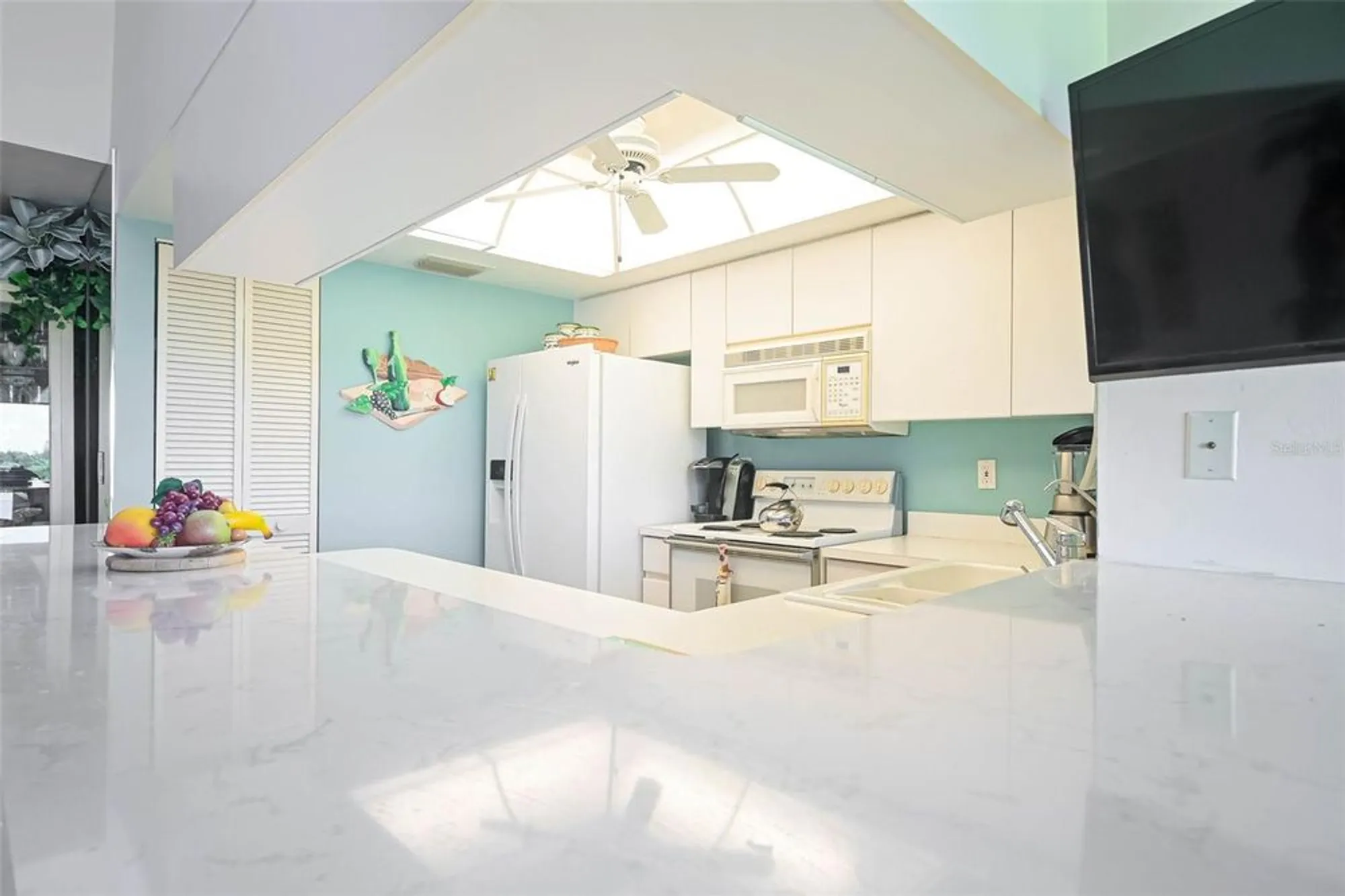 Property Slideshow image 7 of 30 | 5845 trailwinds dr 531, Fort Myers, FL, 33907
