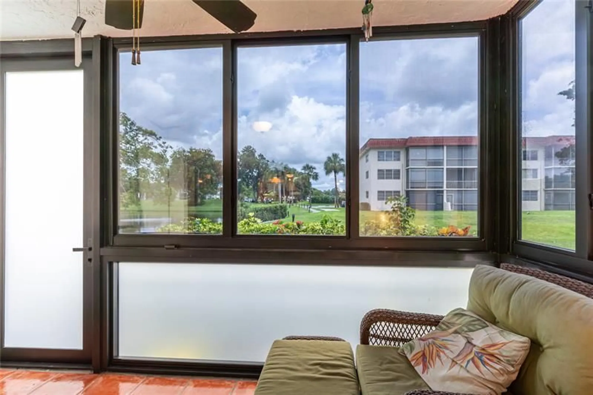 Property Slideshow image 15 of 55 | 820 s hollybrook dr 101, Pembroke Pines, FL, 33025