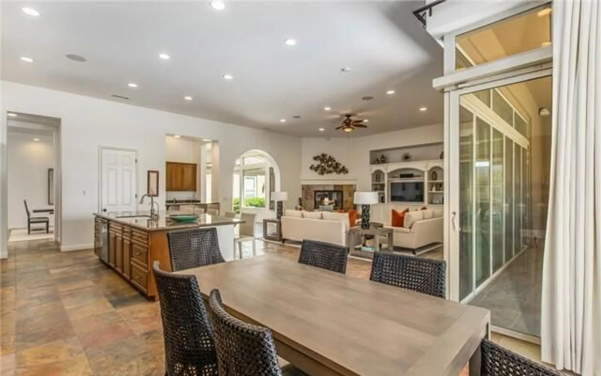 Property Slideshow image 14 of 27 | 81815 brown deer park, La Quinta, CA, 92253