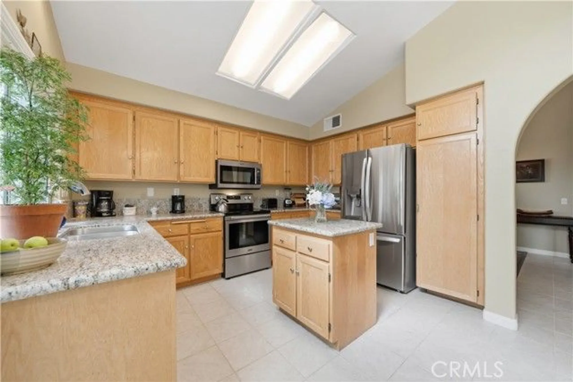 Property Slideshow image 12 of 47 | 24165 corte valente, Murrieta, CA, 92562