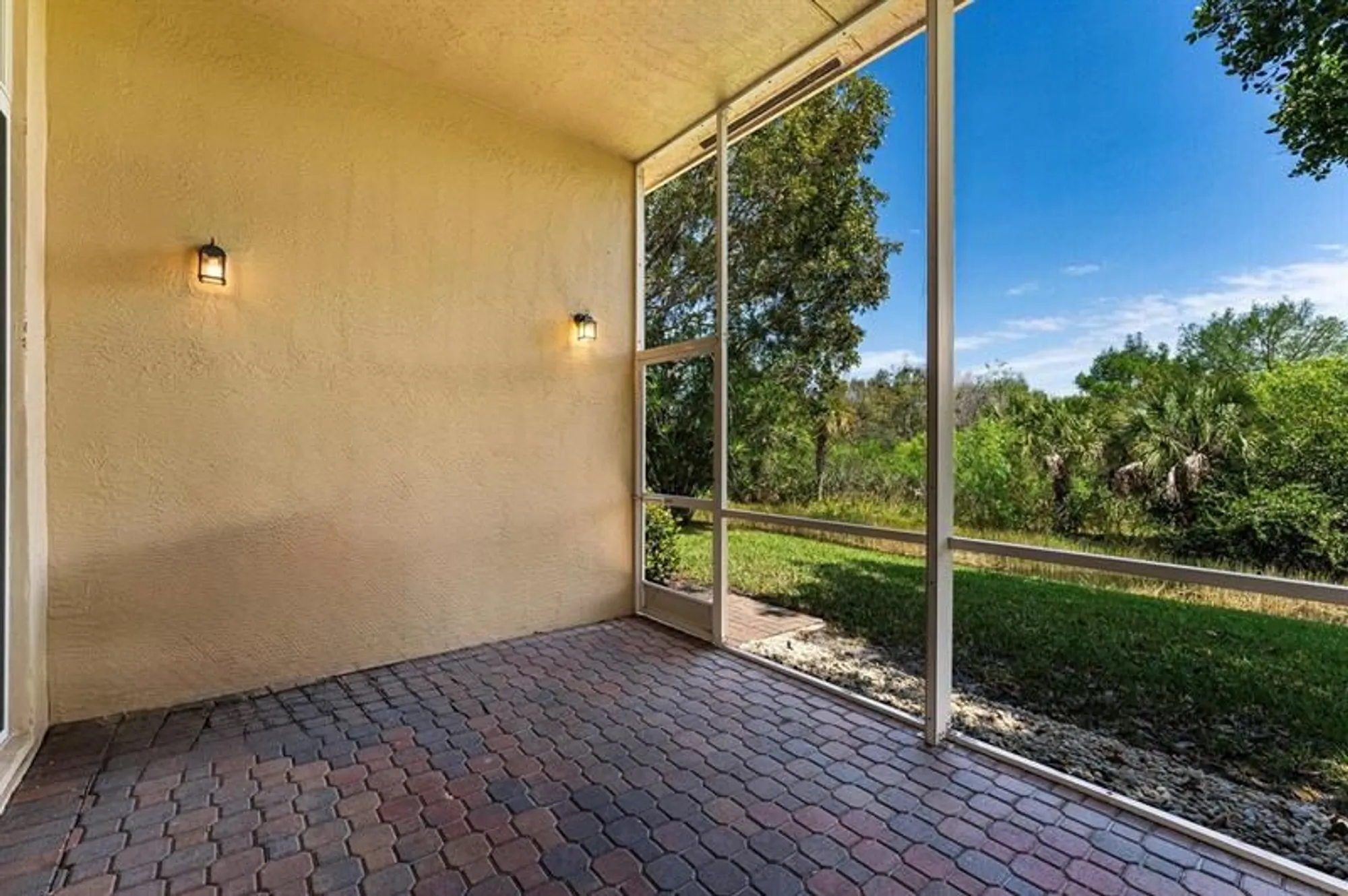 Property Slideshow image 15 of 39 | 1914 via castello, Wellington, FL, 33411