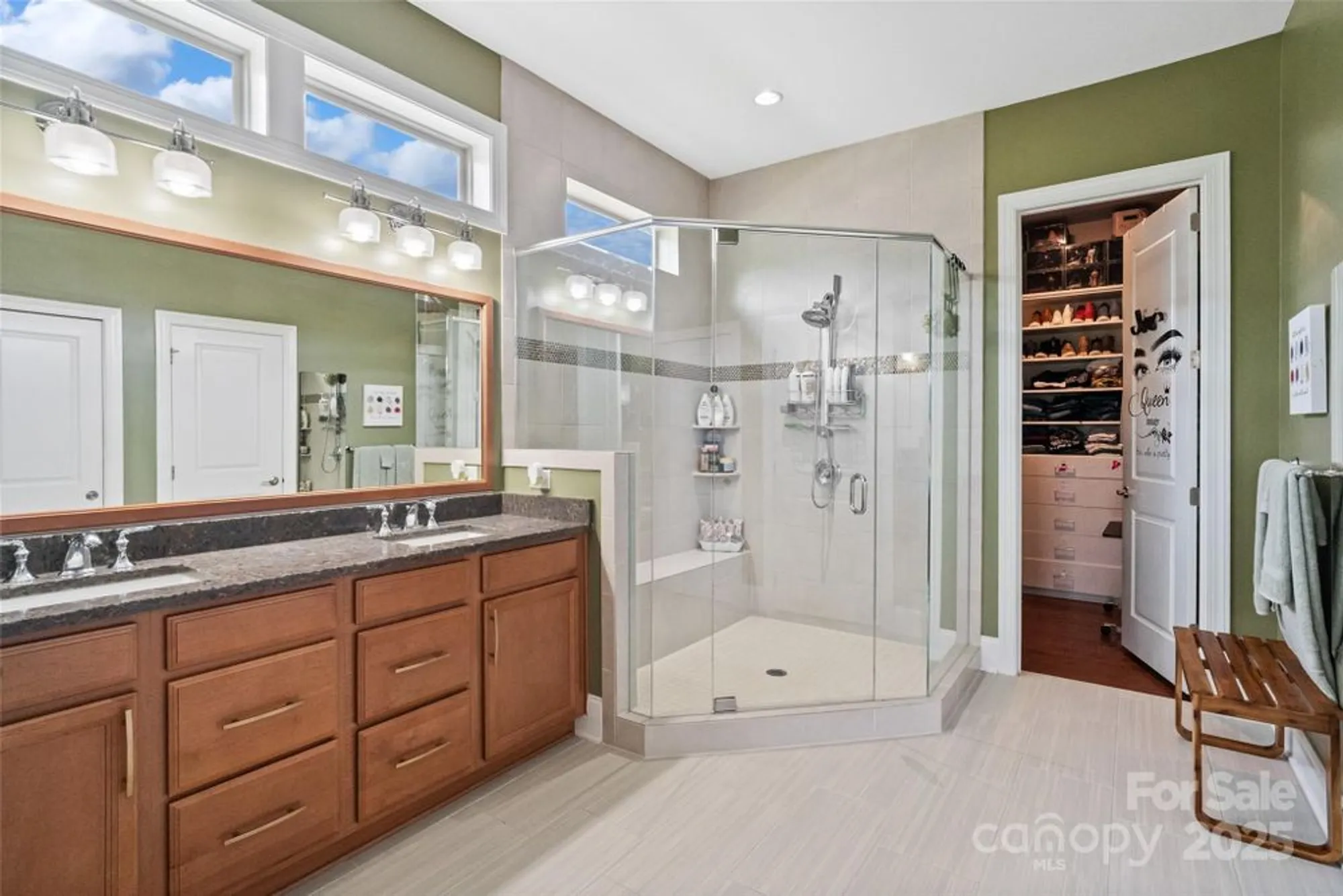 Property Slideshow image 17 of 35 | 12002 cove ct, Charlotte, NC, 28278