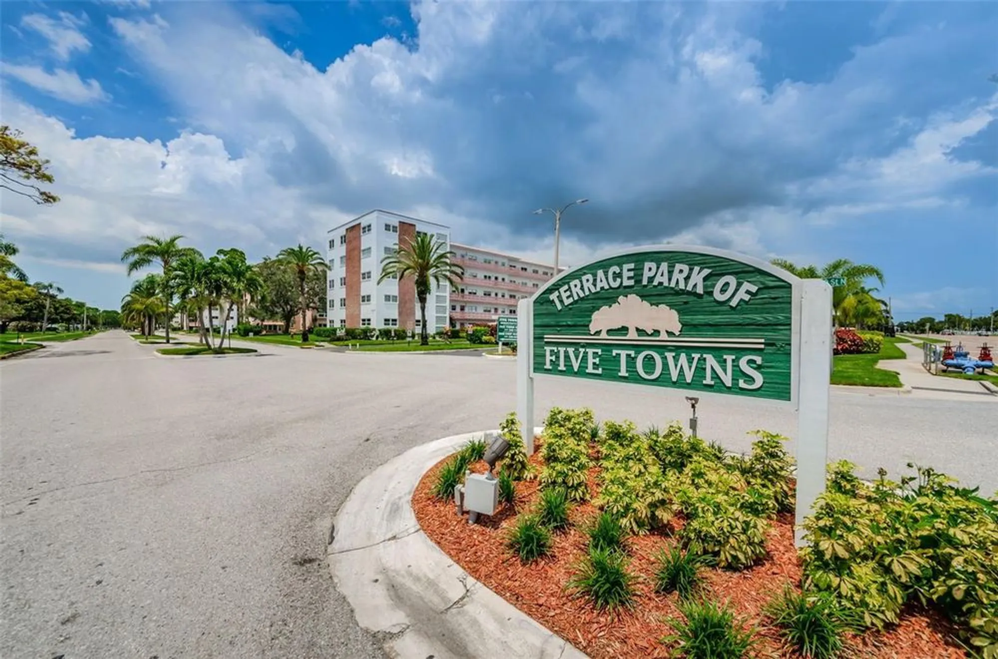 Property Slideshow image 64 of 64 | 5660 80th st n unit b106, St Petersburg, FL, 33709