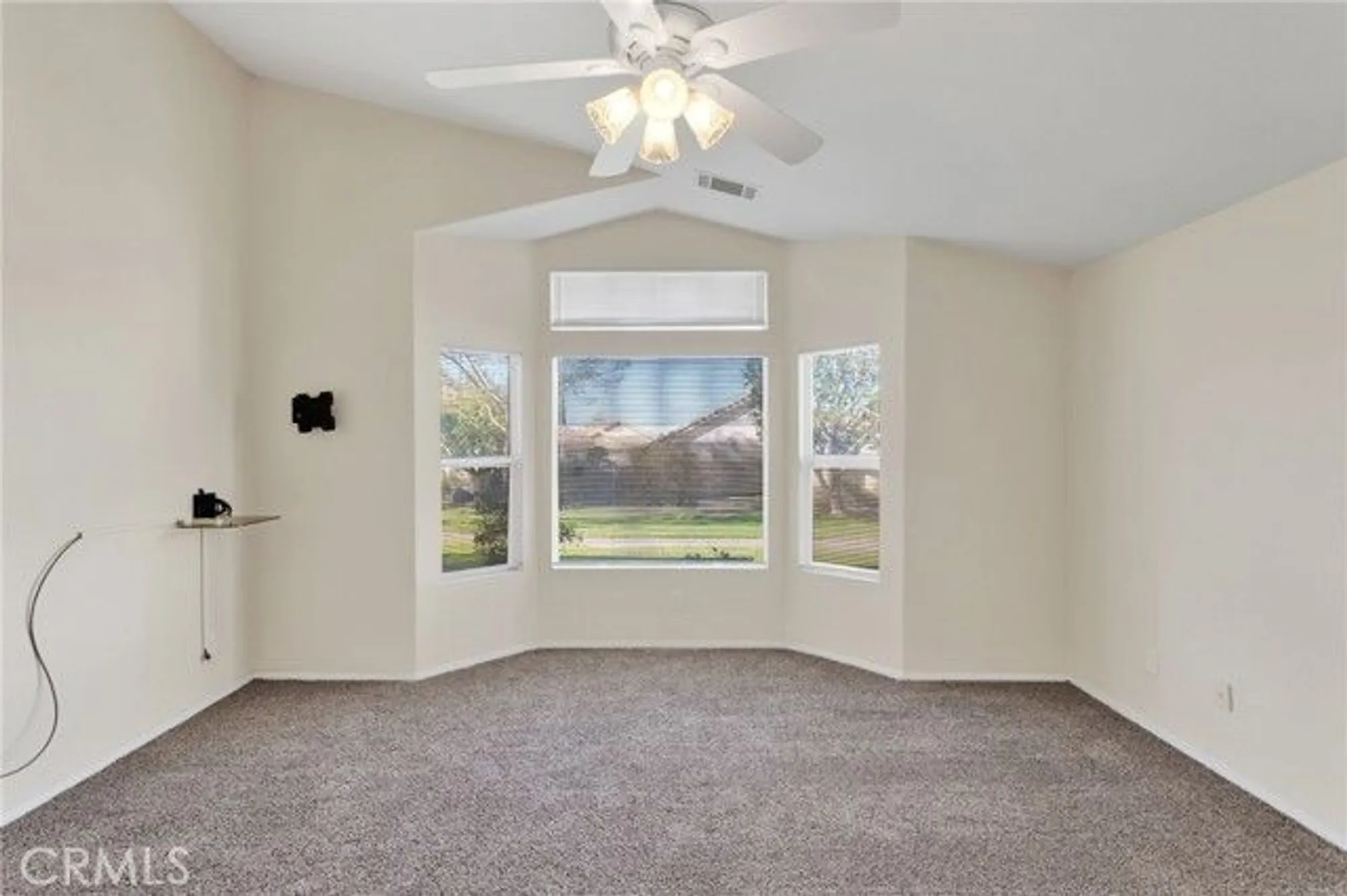 Property Slideshow image 7 of 28 | 11236 bunker cir, Apple Valley, CA, 92308