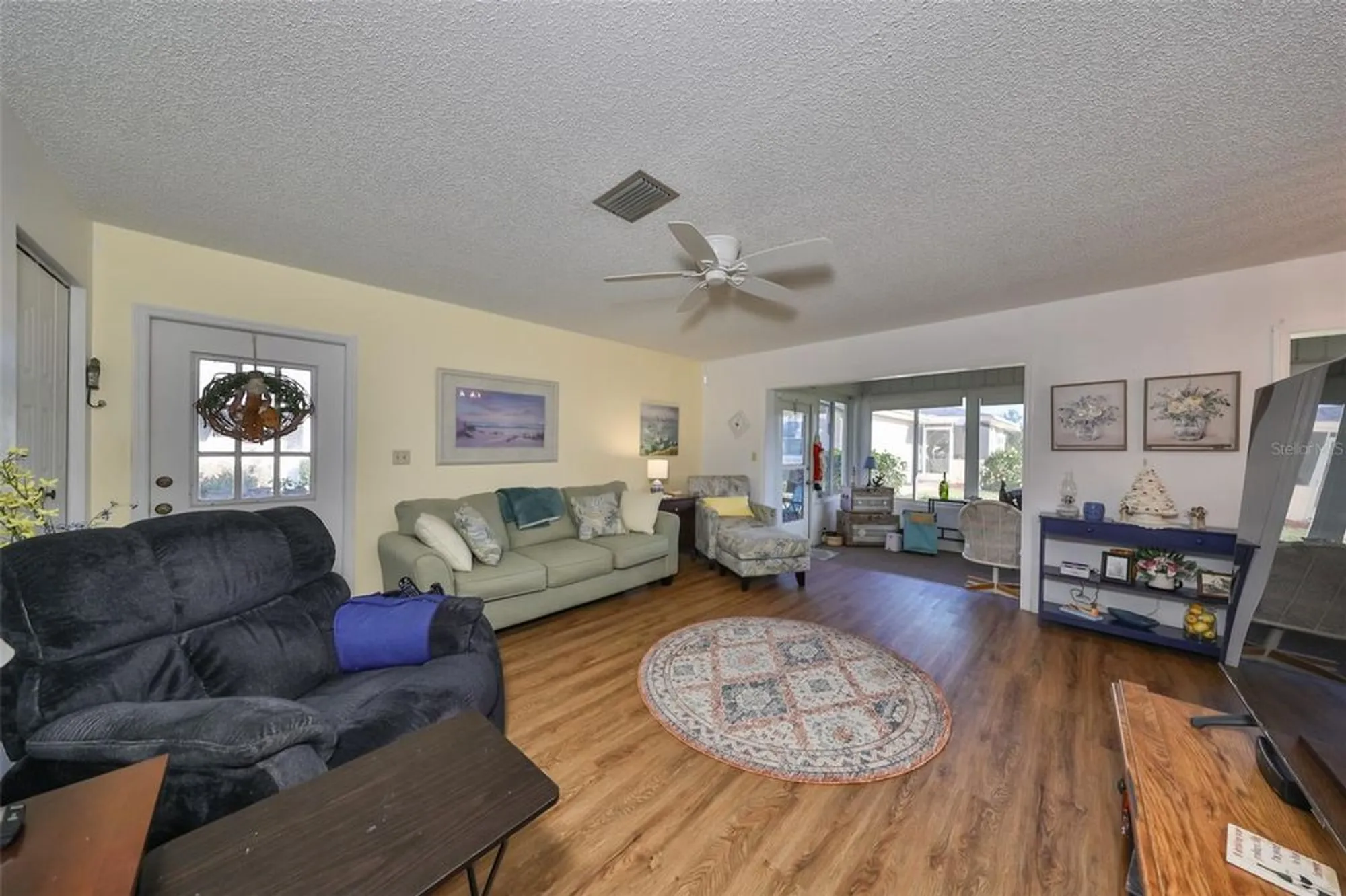 Property Slideshow image 6 of 50 | 1901 canterbury ln 19, Sun City Center, FL, 33573