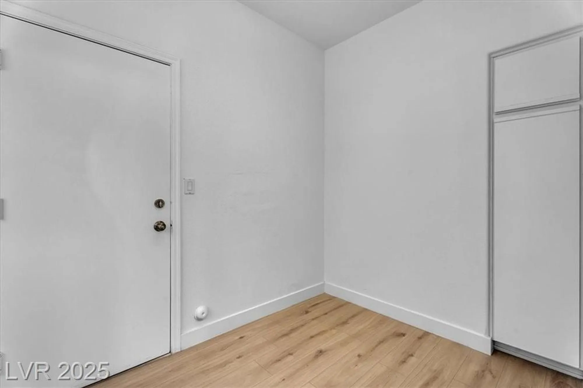 Property Slideshow image 25 of 35 | 2652 youngdale dr, Las Vegas, NV, 89134
