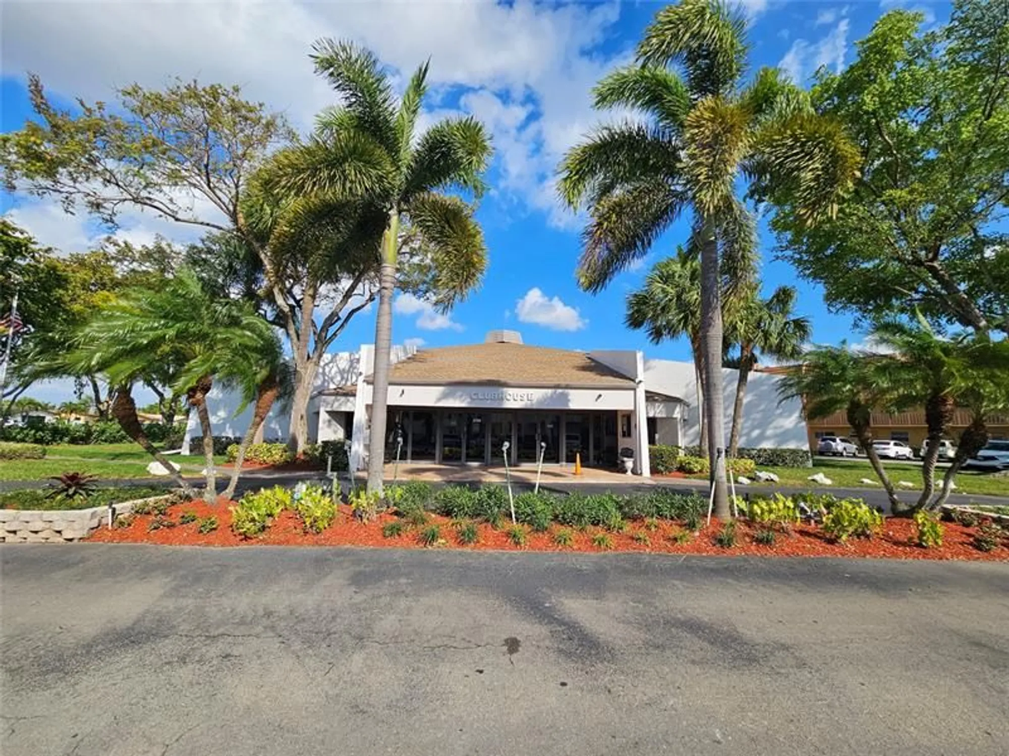 Property Slideshow image 24 of 35 | 6700 royal palm blvd apt 112, Margate, FL, 33063