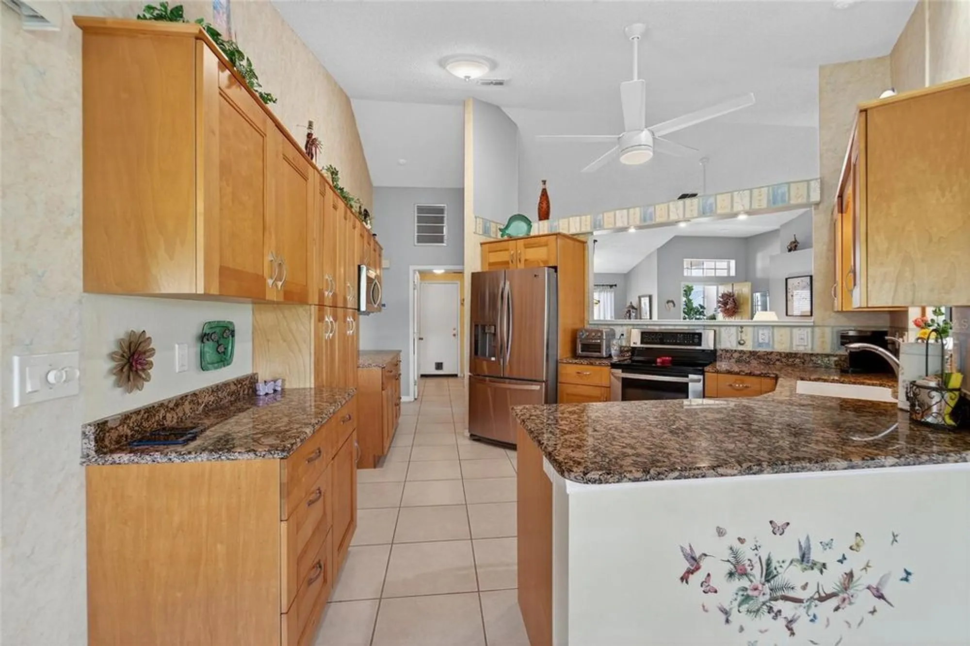 Property Slideshow image 19 of 73 | 326 caloosa palms ct, Sun City Center, FL, 33573