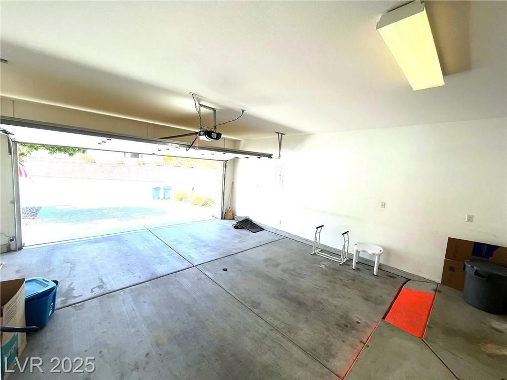 Property Slideshow image 11 of 38 | 10525 mission lakes ave, Las Vegas, NV, 89134
