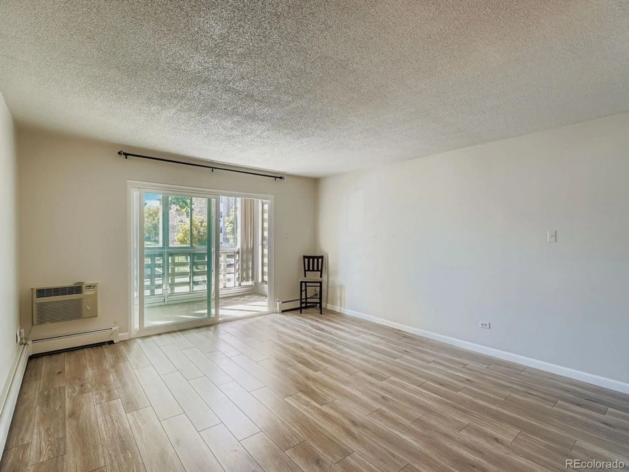 Property Slideshow image 6 of 31 | 680 s alton way unit 1b, Denver, CO, 80247