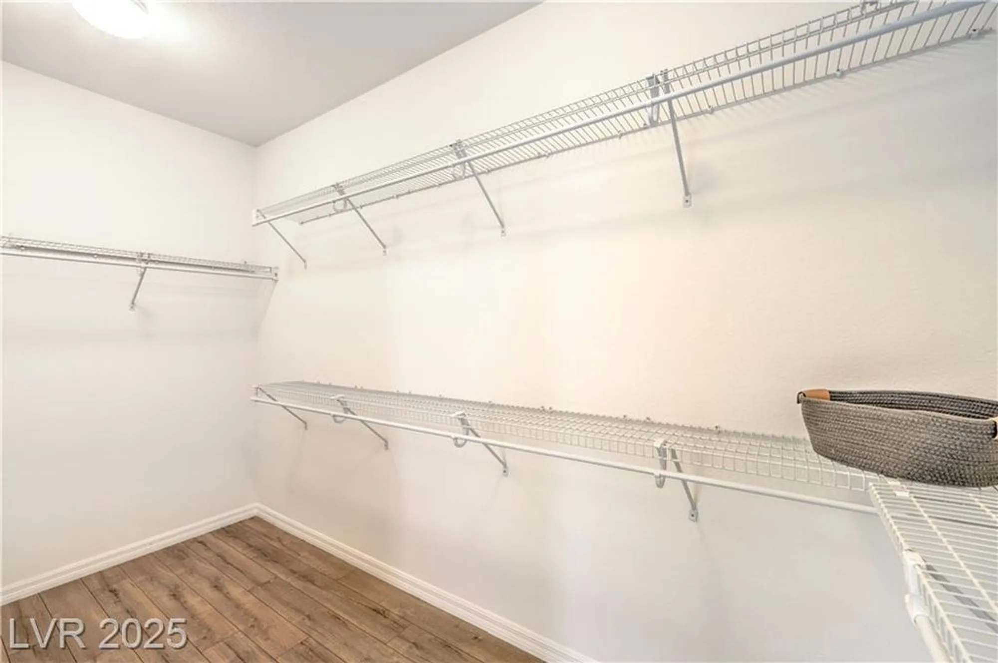 Property Slideshow image 18 of 40 | 2317 shorewood hills ave, Henderson, NV, 89052