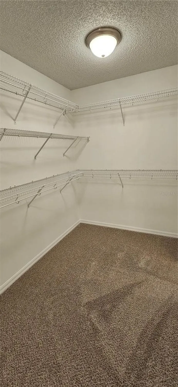 Property Slideshow image 15 of 27 | 32712 timberwood dr, Leesburg, FL, 34748