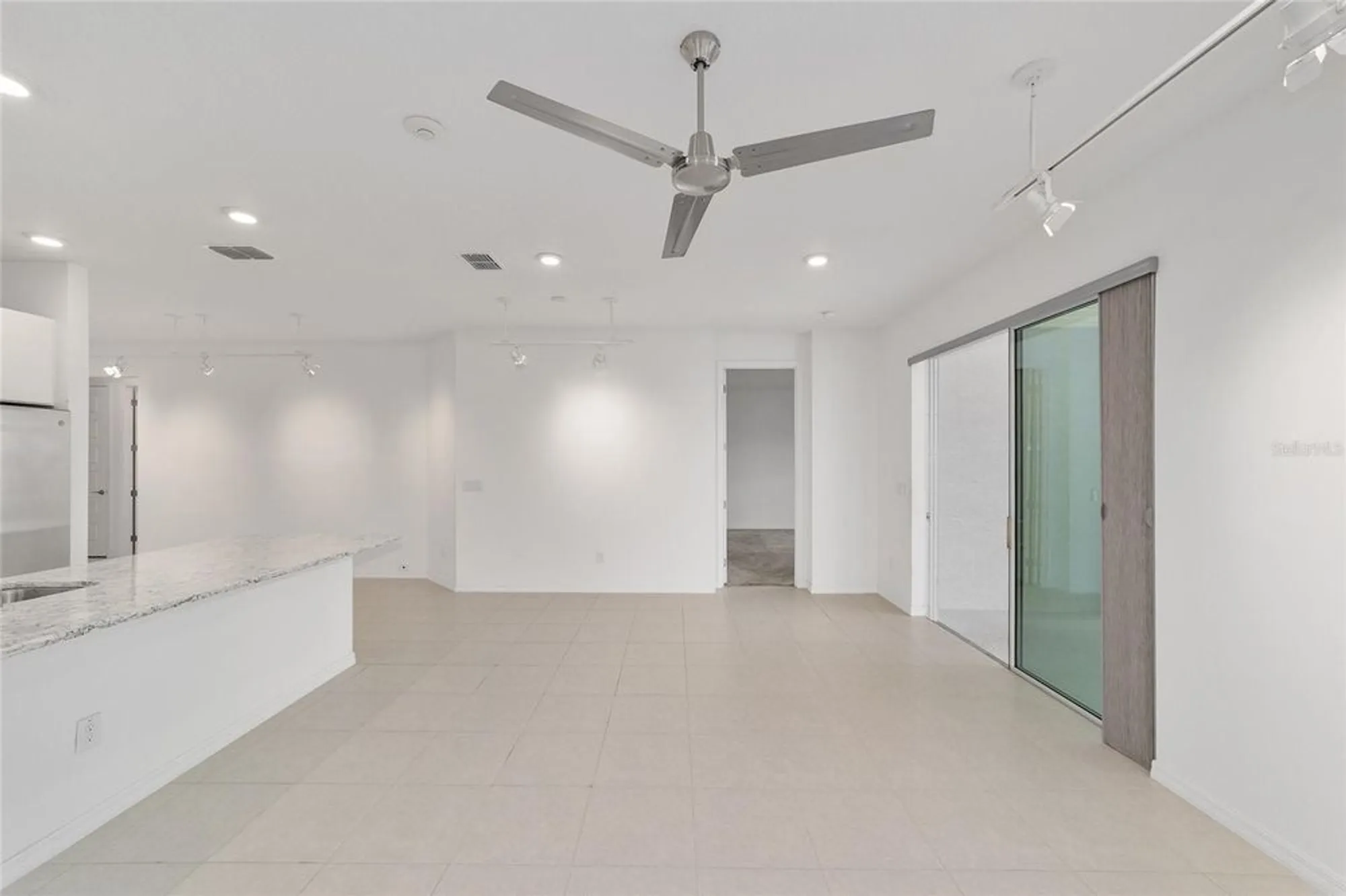 Property Slideshow image 9 of 39 | 9979 sw 88th loop, Ocala, FL, 34481