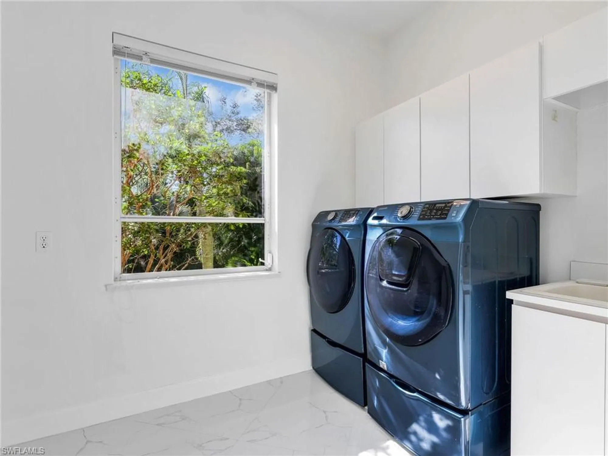 Property Slideshow image 33 of 46 | 27231 lakeway ct, Bonita Springs, FL, 34134