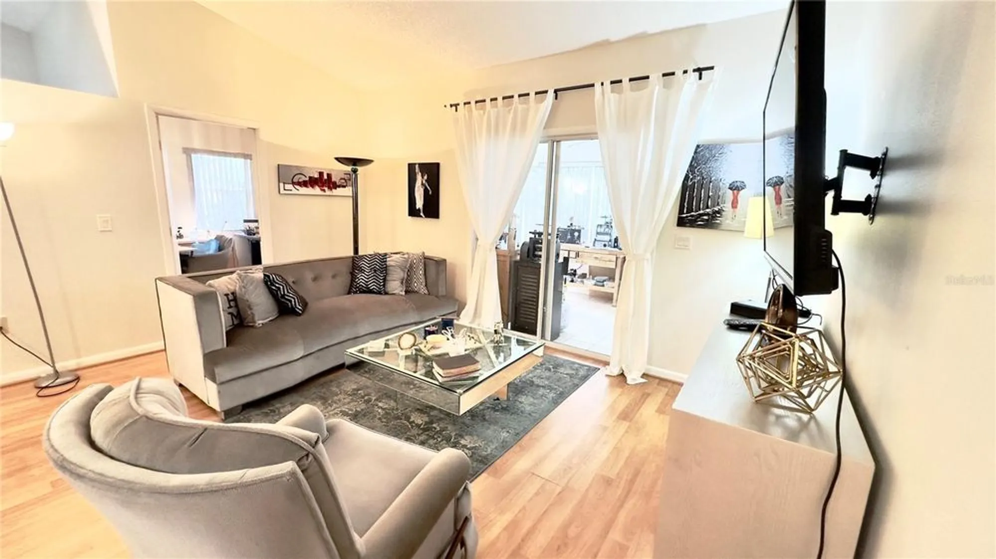 Property Slideshow image 18 of 85 | 918 dundee cir, Leesburg, FL, 34788