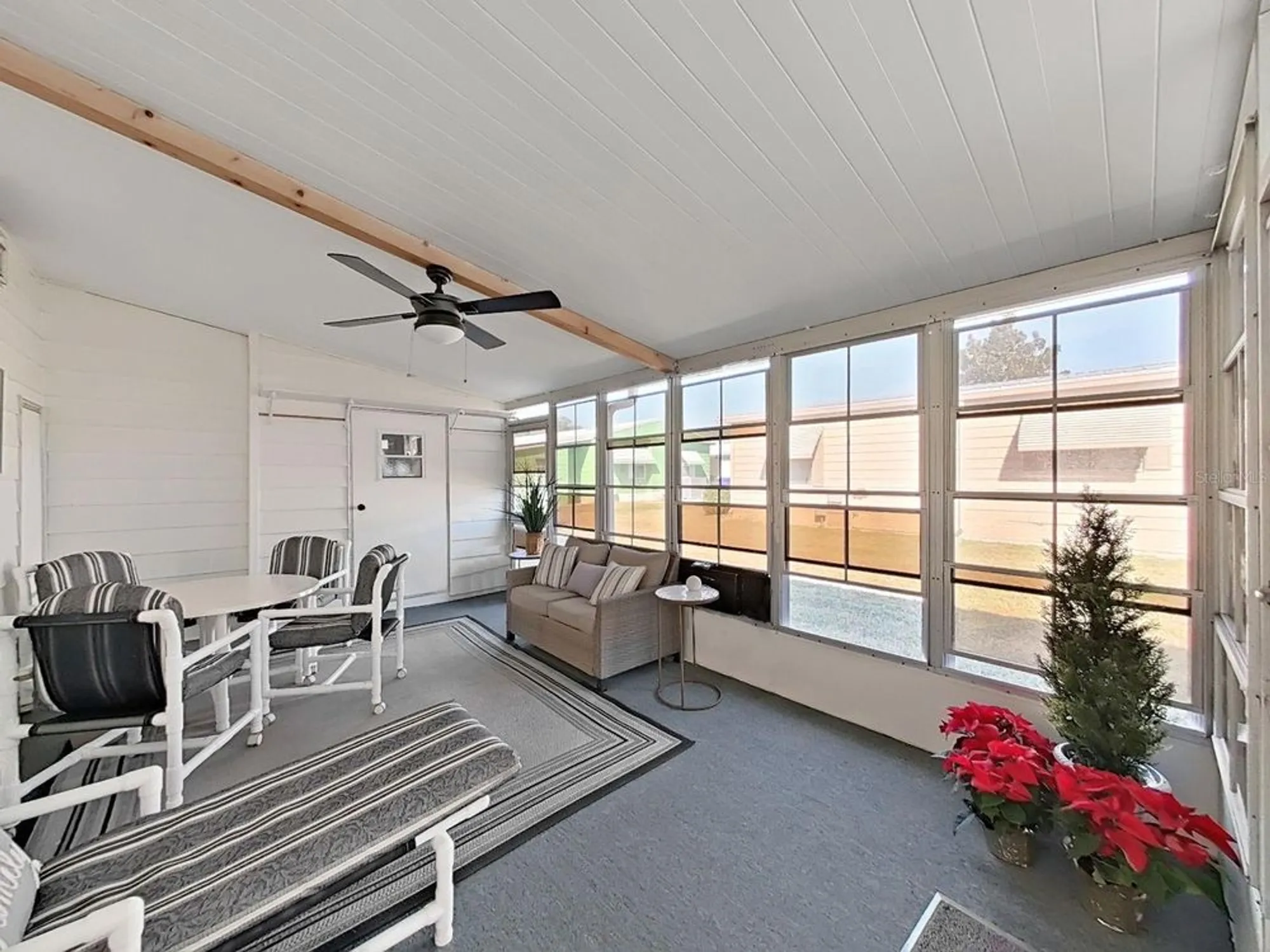 Property Slideshow image 32 of 45 | 4928 foxdale dr, Lakeland, FL, 33810