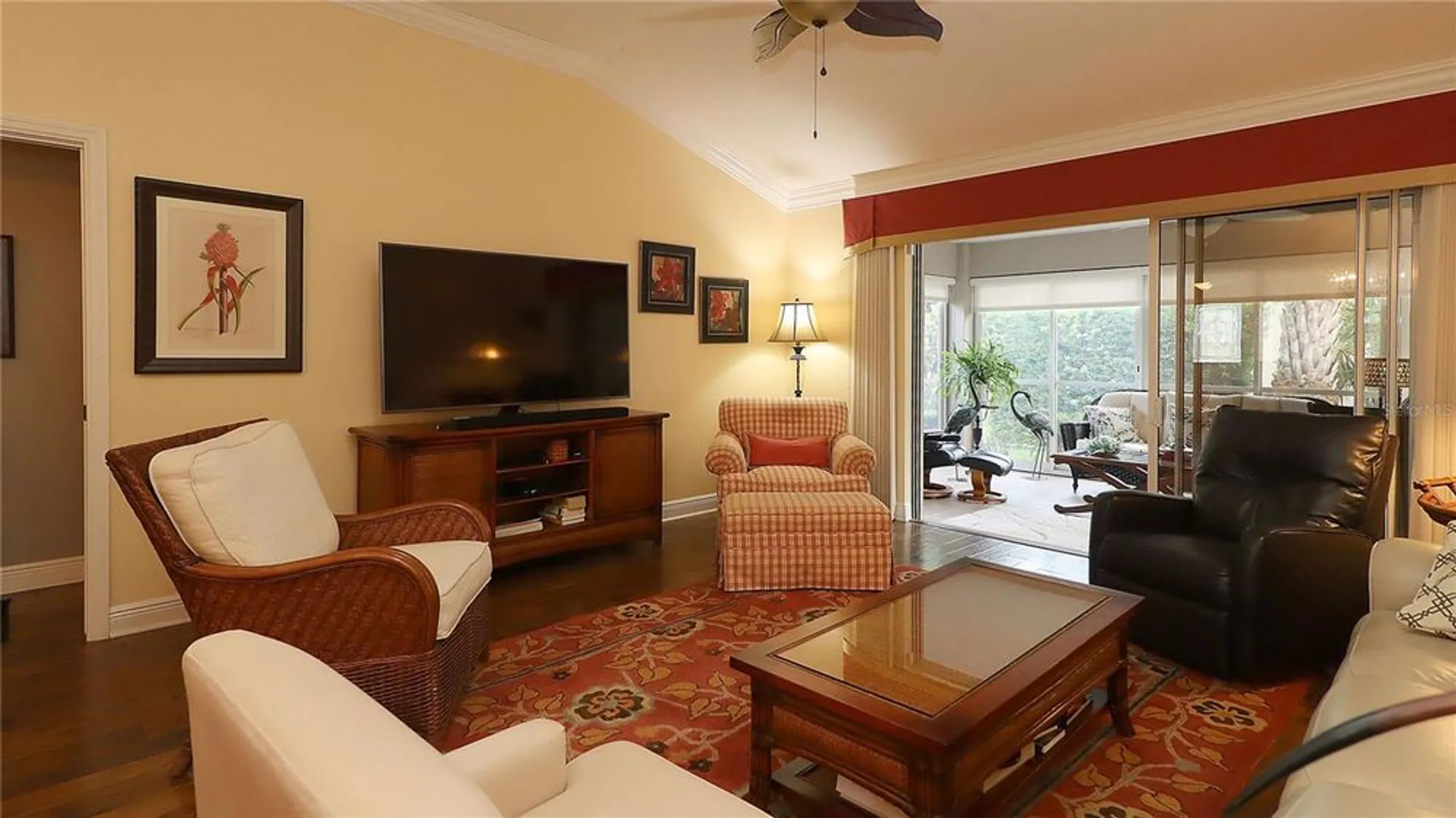 Property Slideshow image 7 of 39 | 1089 isle of palms path, The Villages, FL, 32162