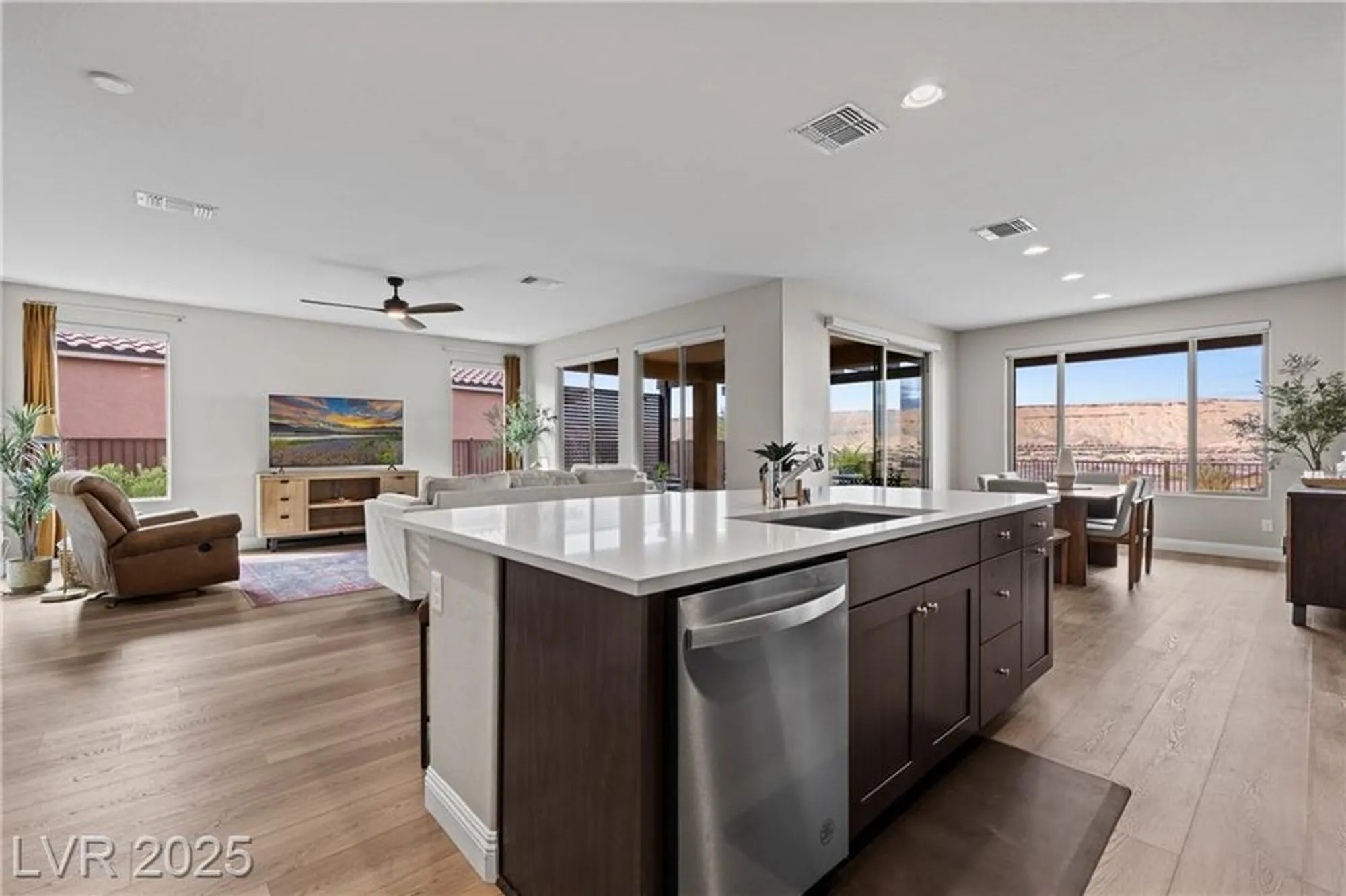 Property Slideshow image 26 of 64 | 1073 flagstone bnd, Mesquite, NV, 89034