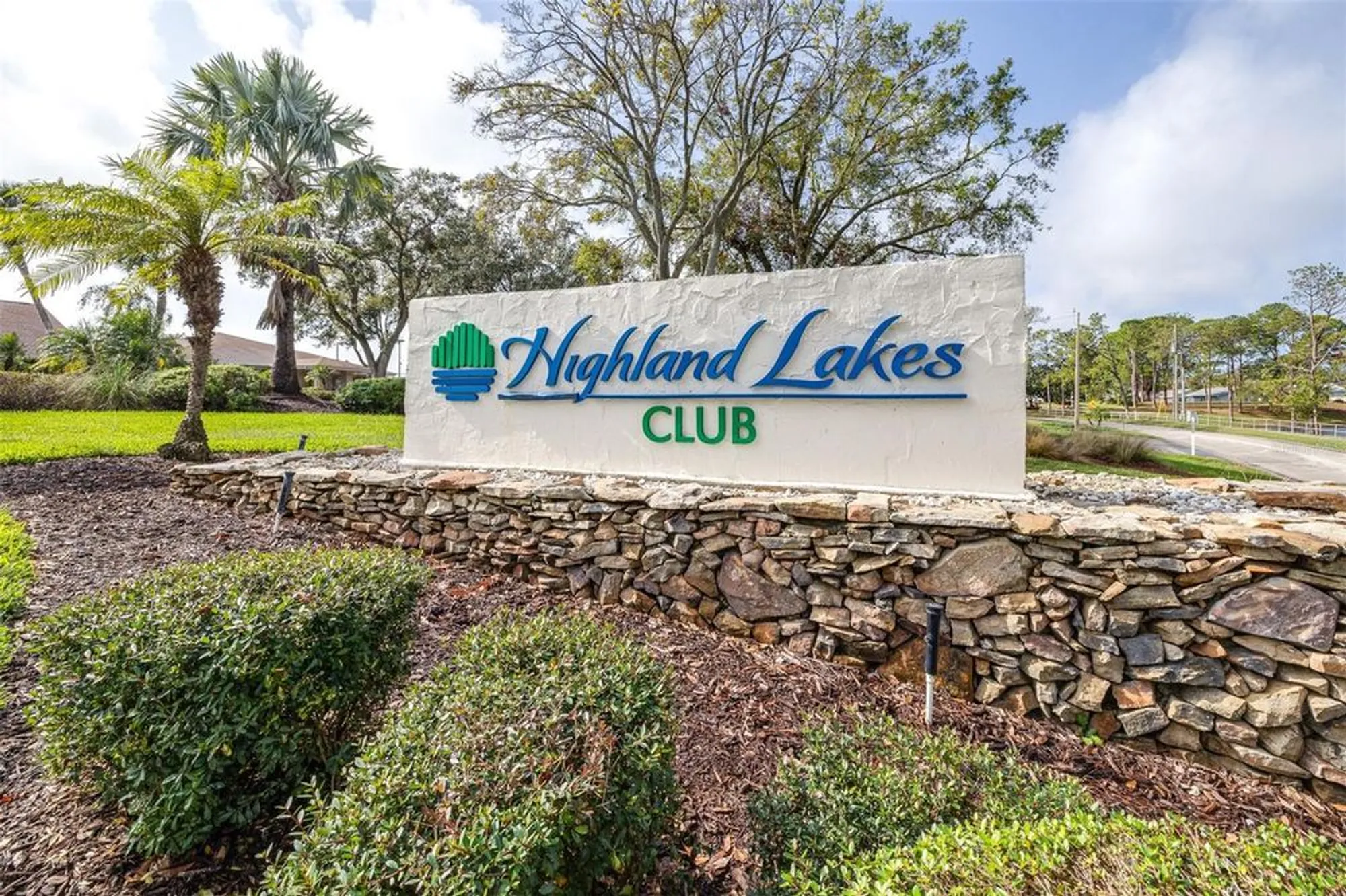 Property Slideshow image 42 of 62 | 3466 maclaren dr, Palm Harbor, FL, 34684