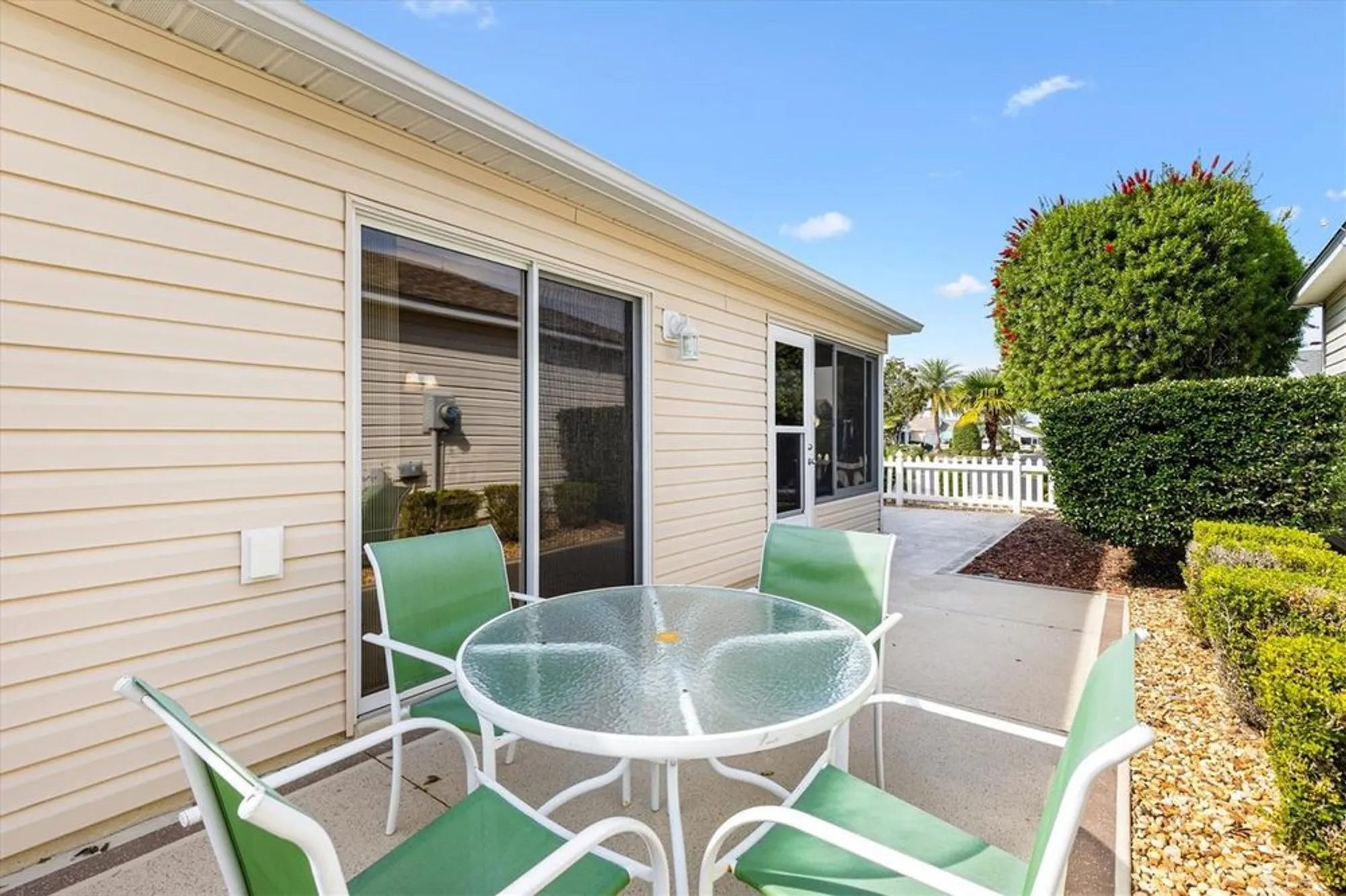 Property Slideshow image 23 of 24 | 2565 errol ter, The Villages, FL, 32162