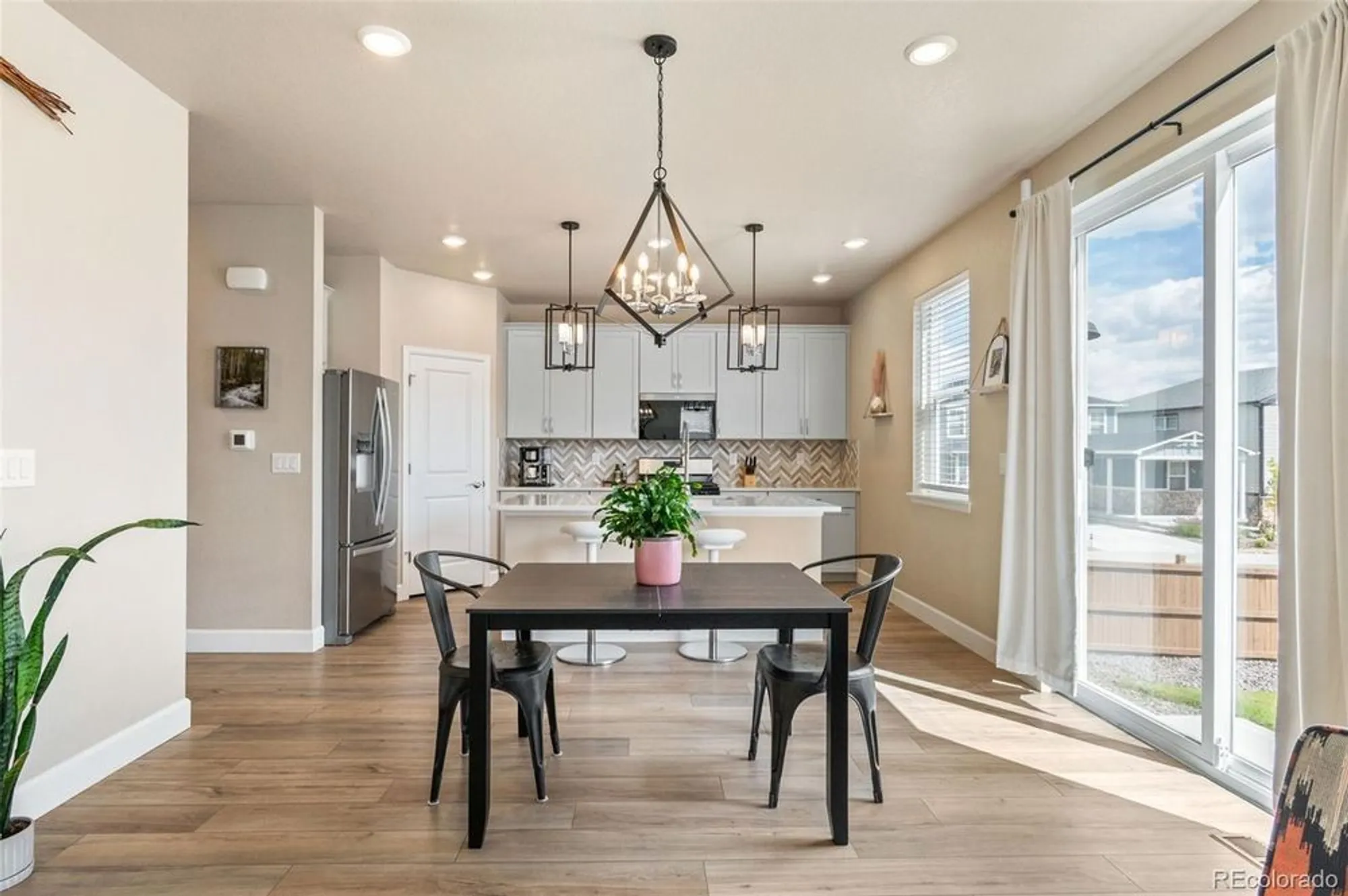 Property Slideshow image 17 of 39 | 3888 red valley ln, Castle Rock, CO, 80104