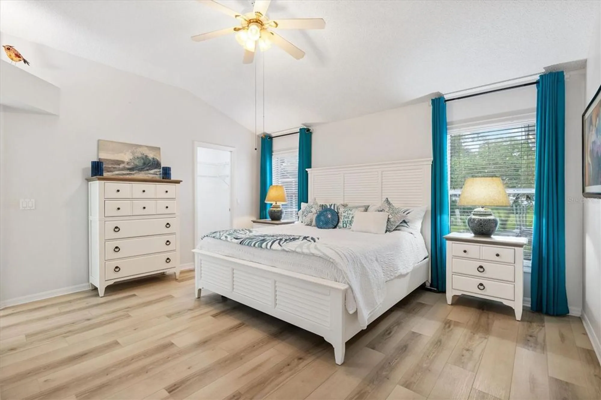 Property Slideshow image 18 of 45 | 515 loma paseo dr, Lady Lake, FL, 32159