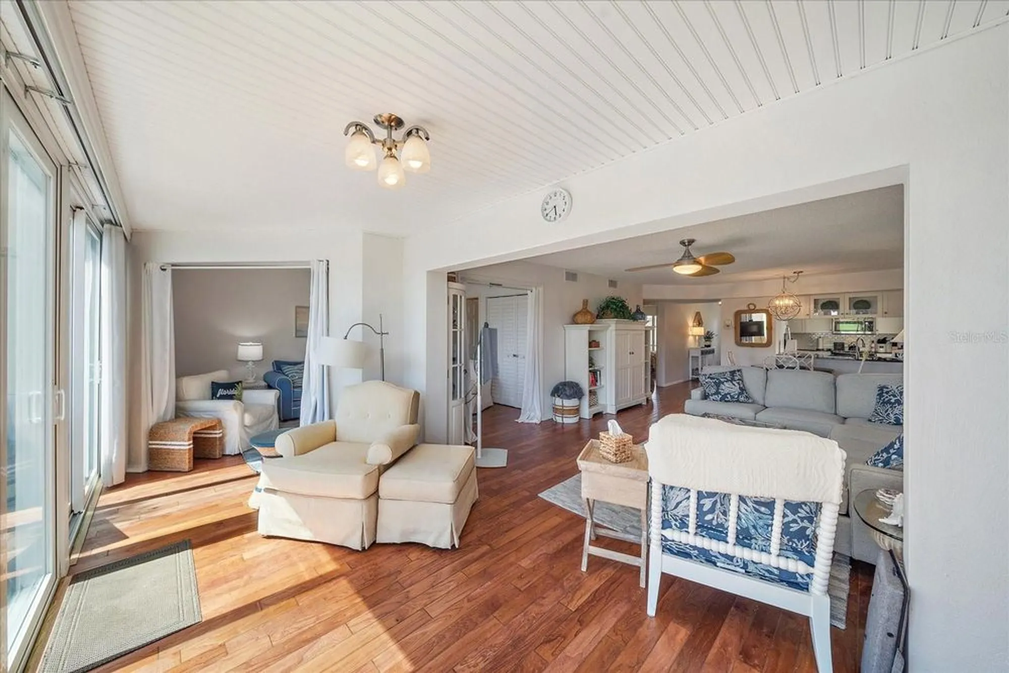 Property Slideshow image 16 of 76 | 425 cerromar ter 359, Venice, FL, 34293