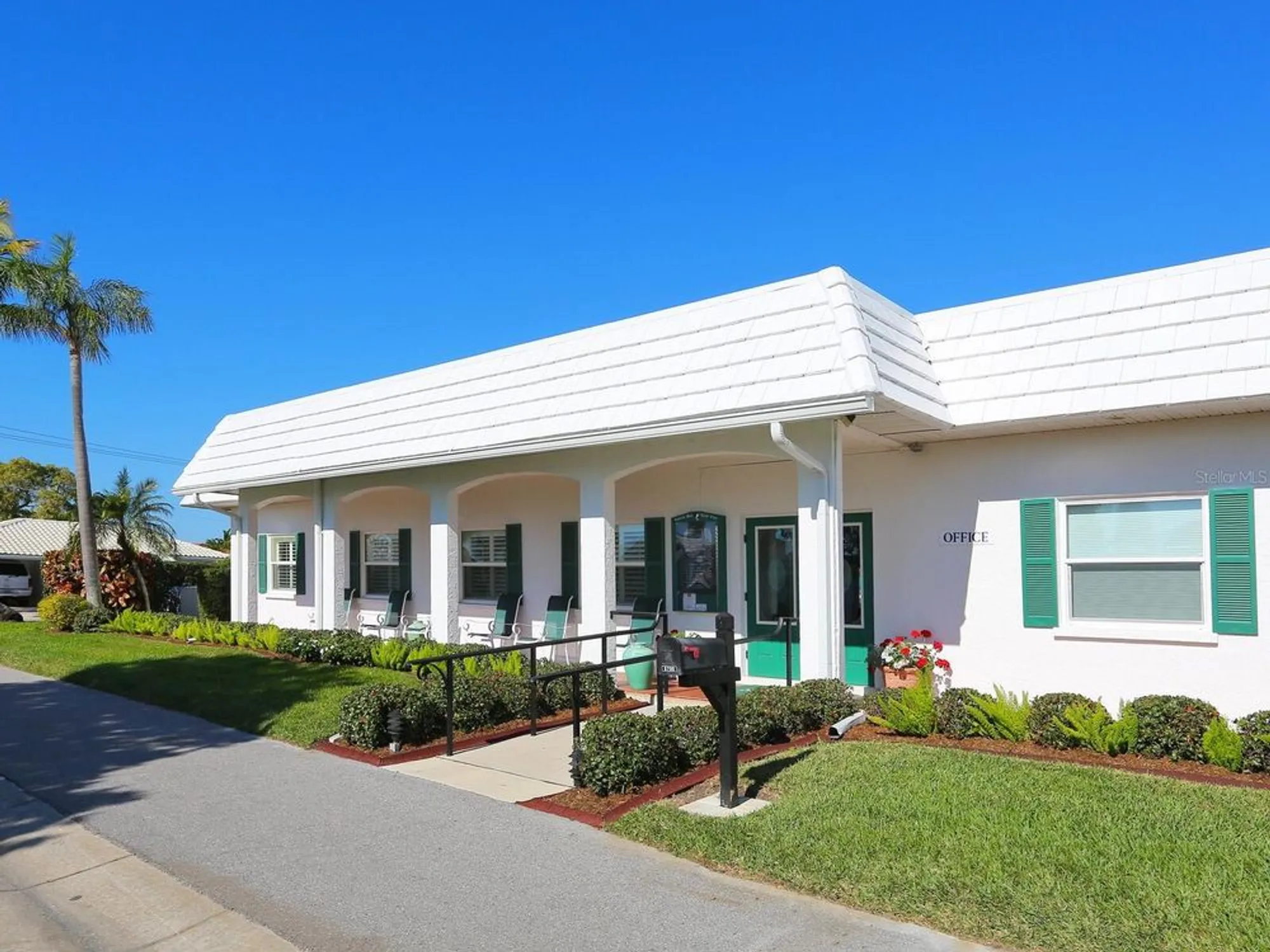 Property Slideshow image 21 of 41 | 667 el centro, Longboat Key, FL, 34228