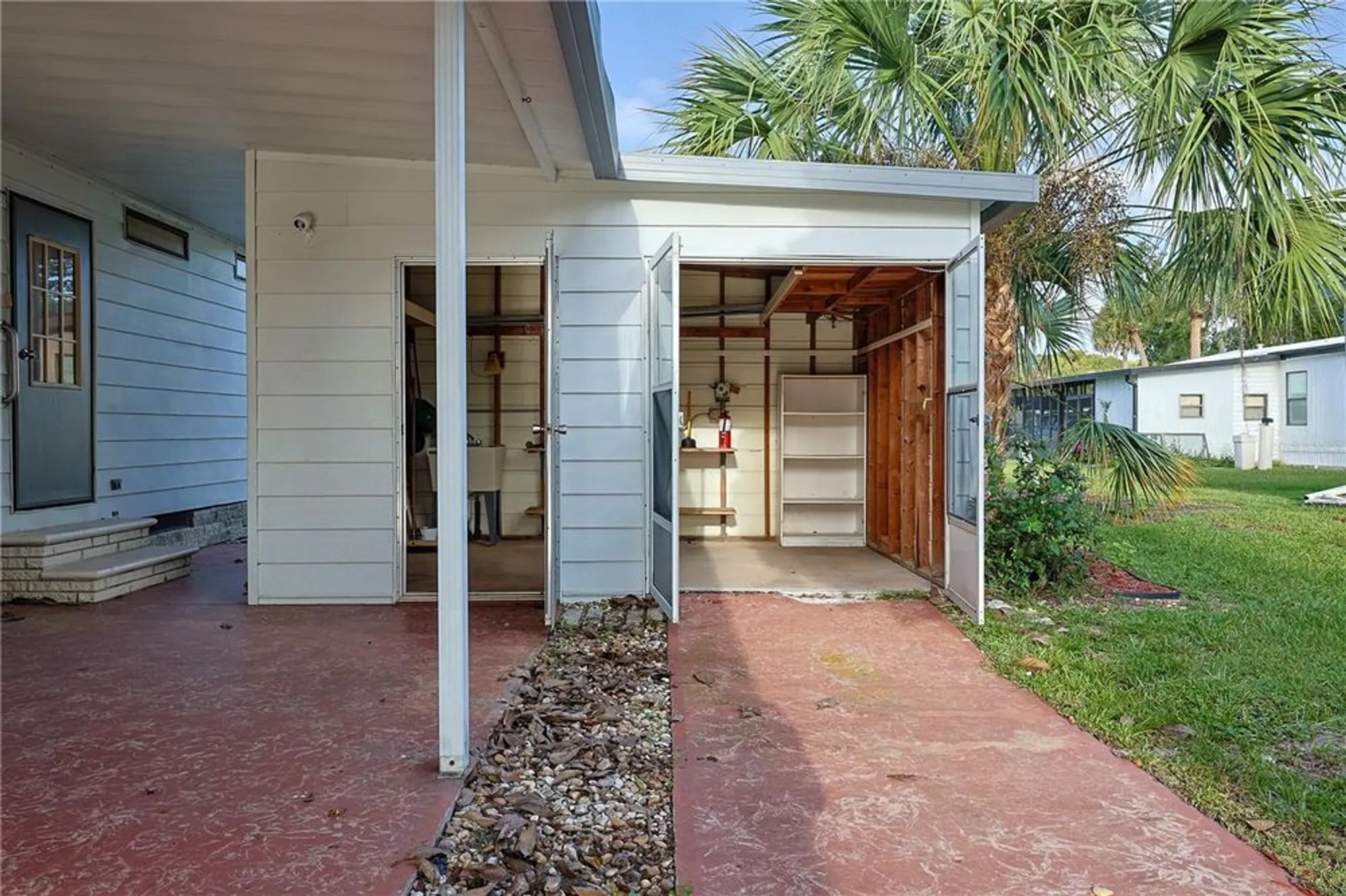 Property Slideshow image 20 of 52 | 111 sugar maple ave, Wildwood, FL, 34785