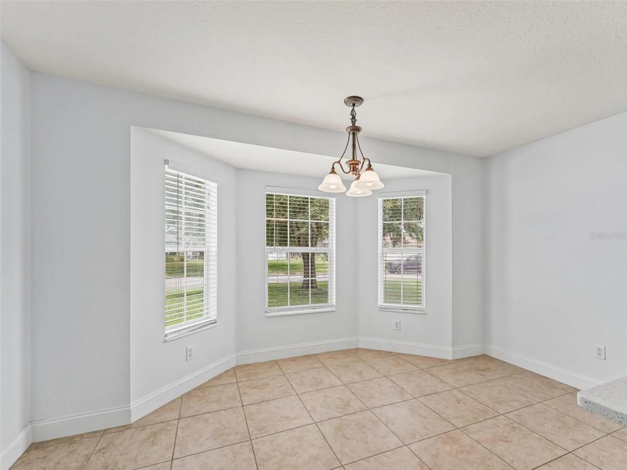 Property Slideshow image 12 of 41 | 12185 ne 51st cir, Oxford, FL, 34484
