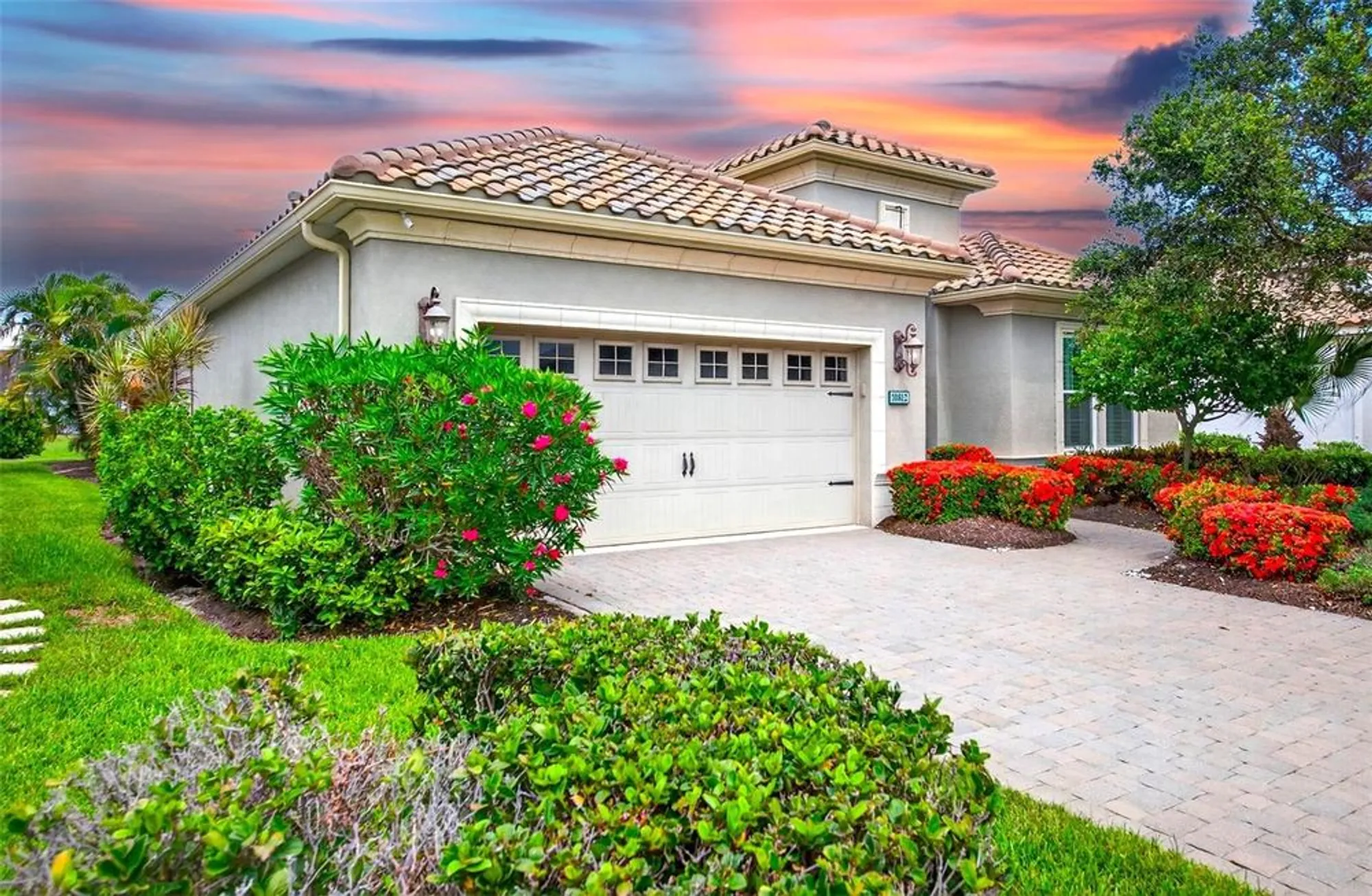 Property Slideshow image 8 of 99 | 10812 trophy dr, Englewood, FL, 34223