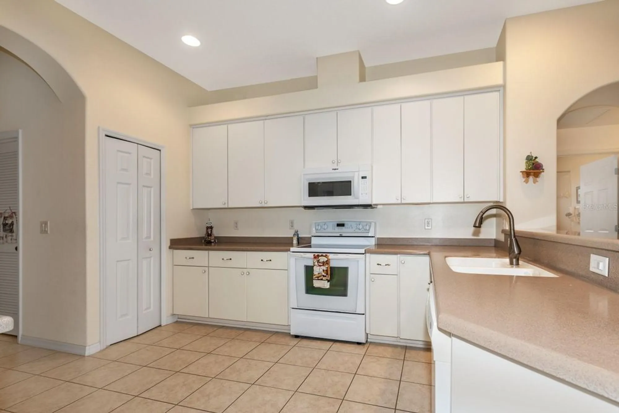 Property Slideshow image 9 of 24 | 5839 woodland moss way, Leesburg, FL, 34748